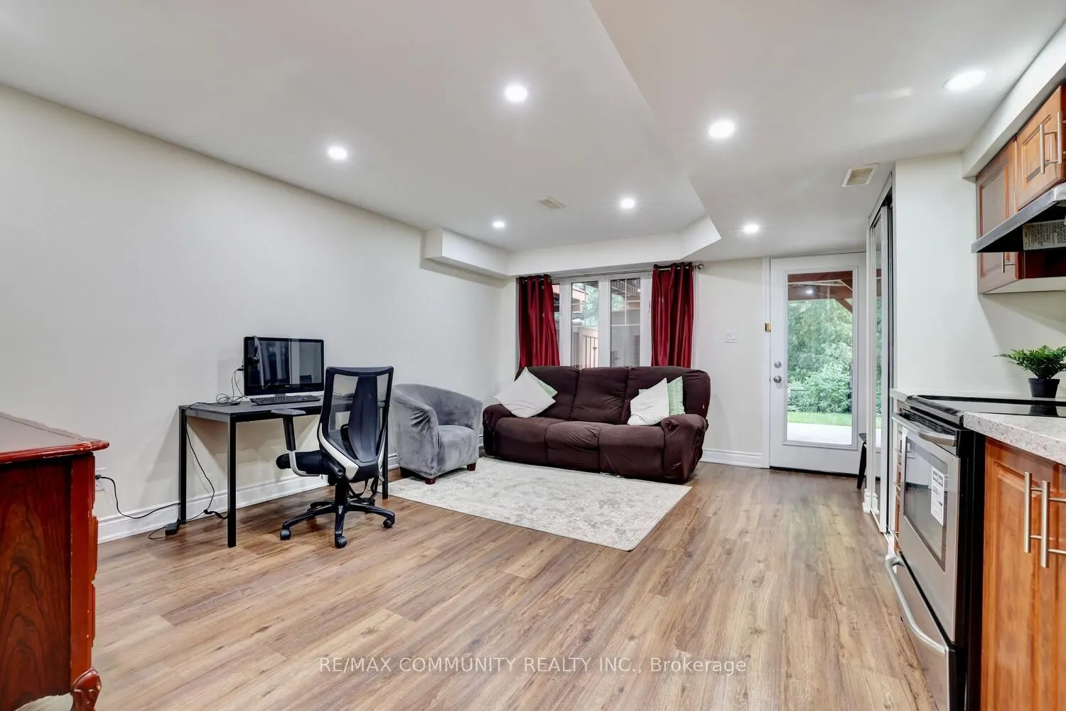86 Lady Evelyn Crescent, #BSMT