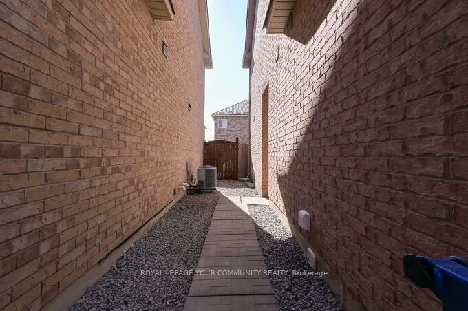 128 Watsonbrook Drive, #Lower unit