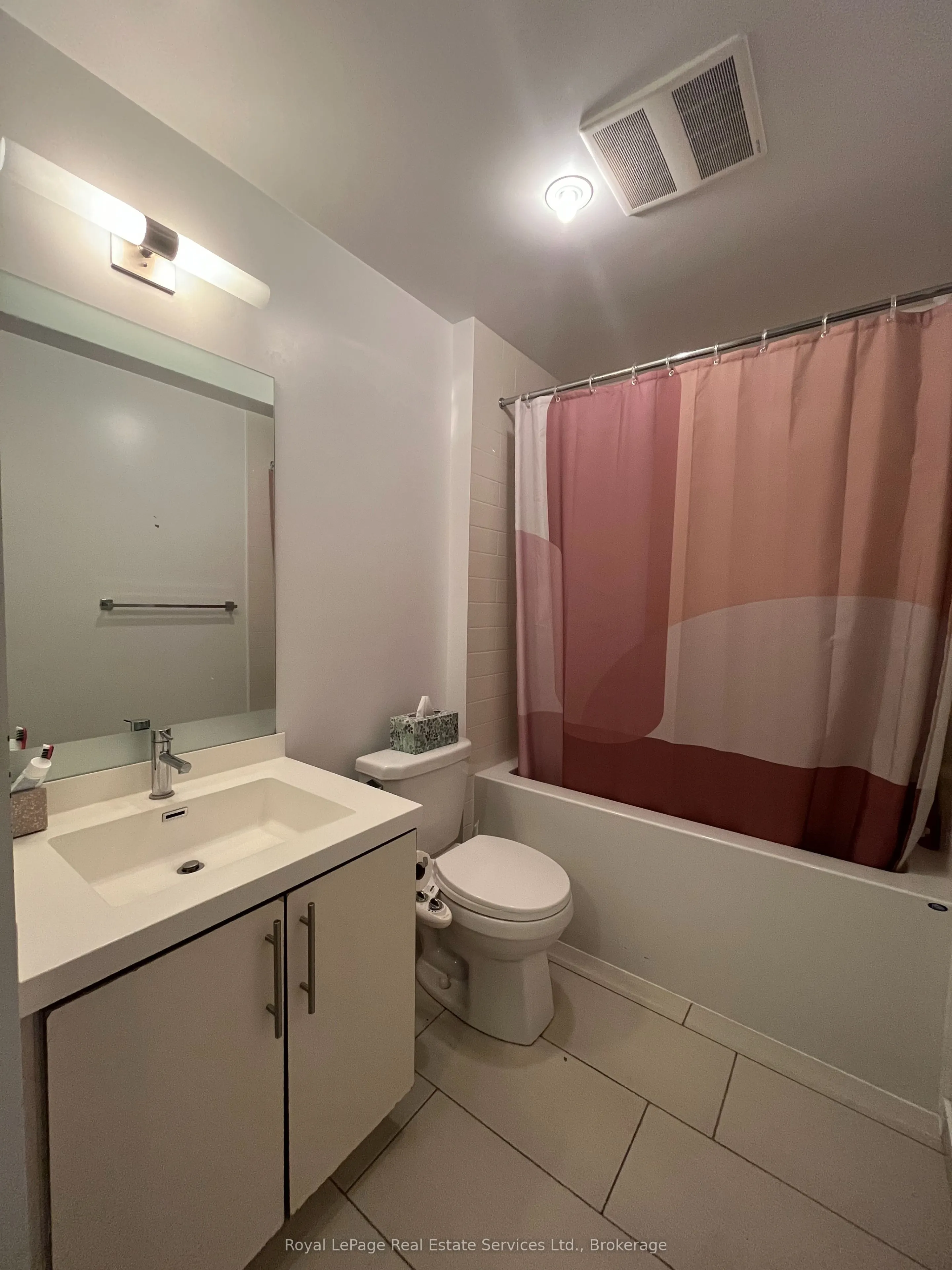 65 Speers Road, #1108