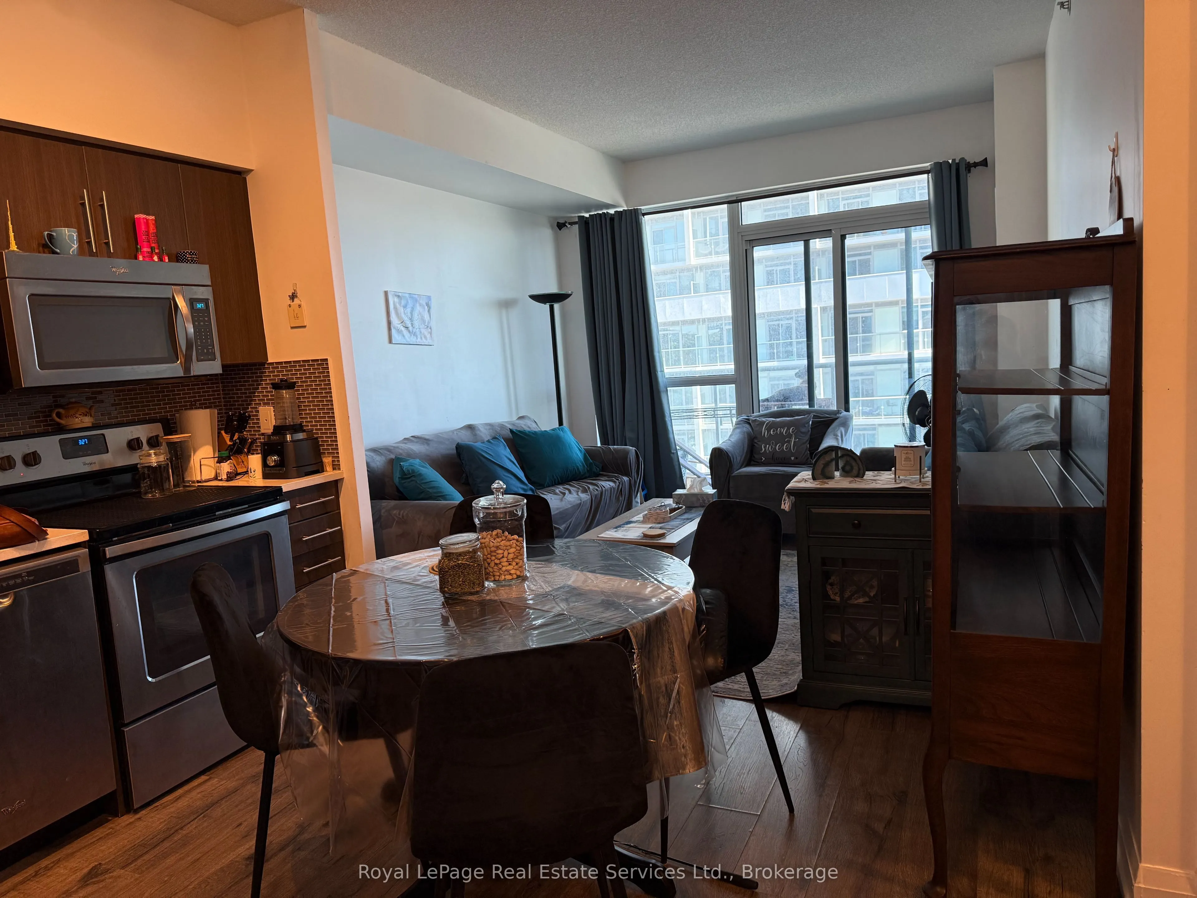 65 Speers Road, #1108