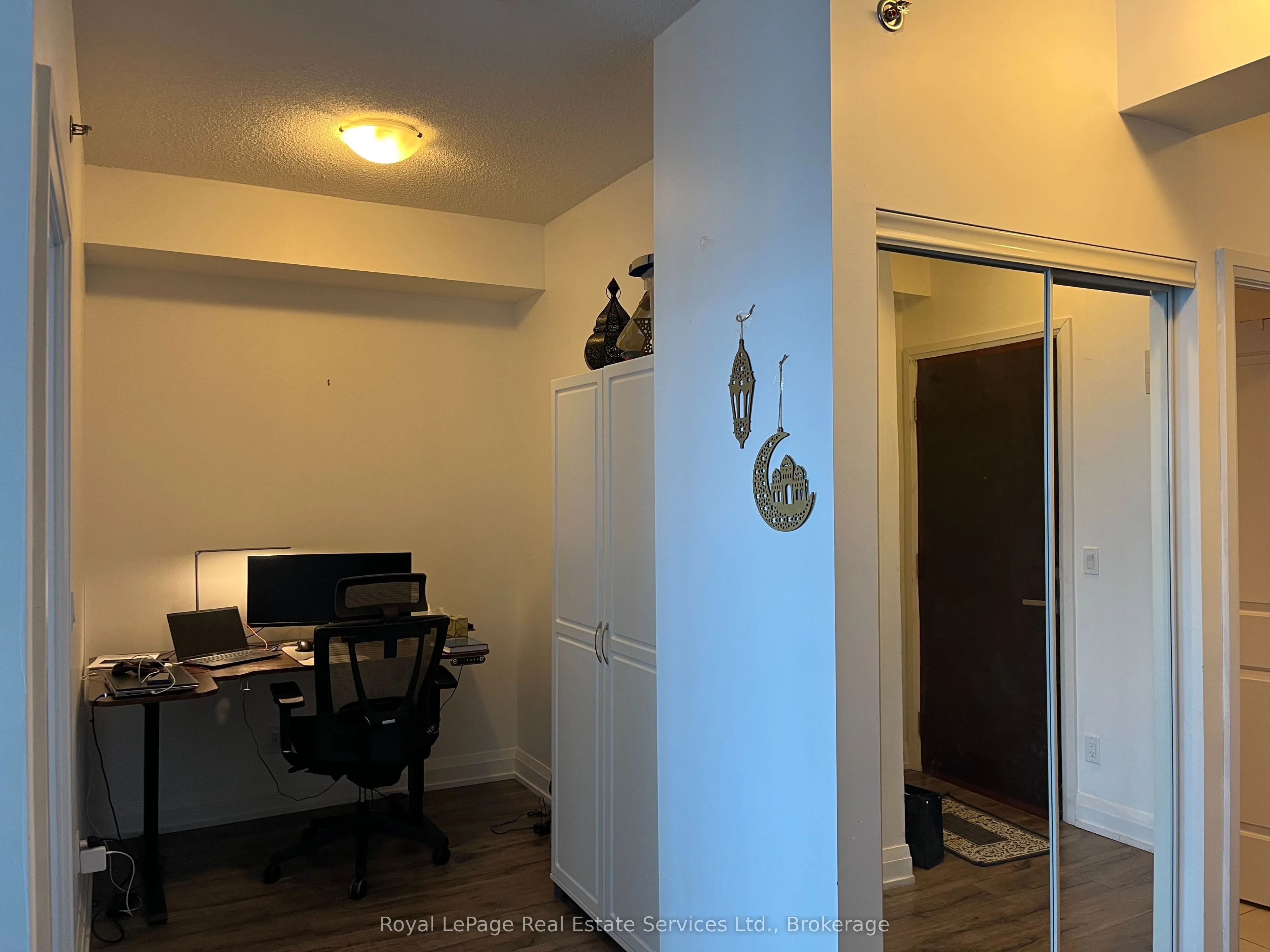 65 Speers Road, #1108
