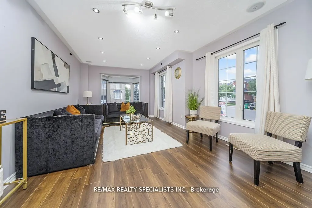 64 Botavia Downs Drive
