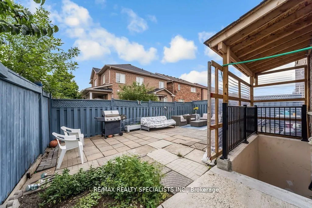 64 Botavia Downs Drive
