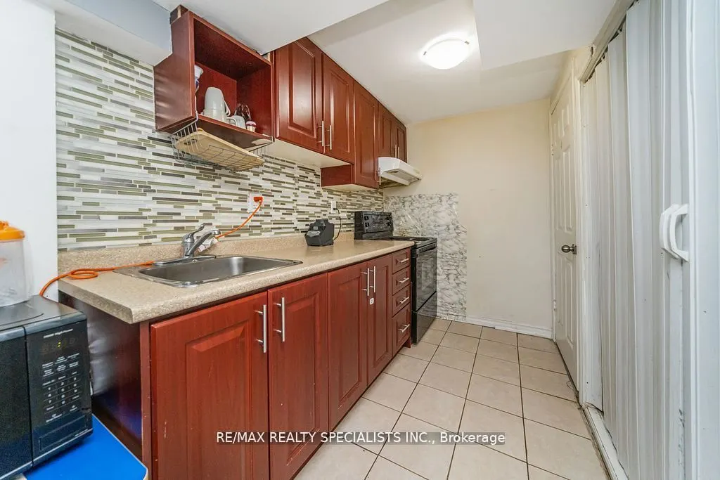 64 Botavia Downs Drive