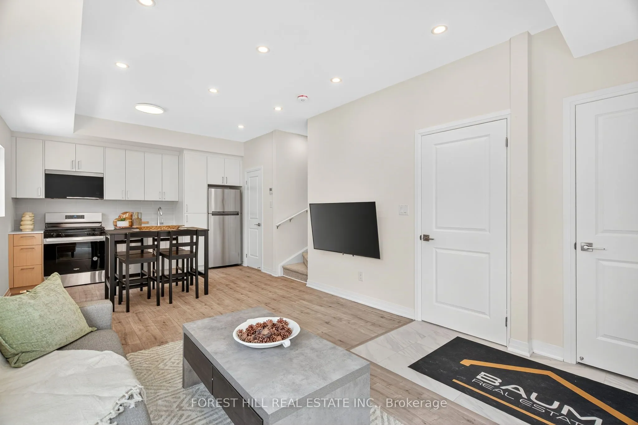 49 WILLIAM CRAGG Drive, #C