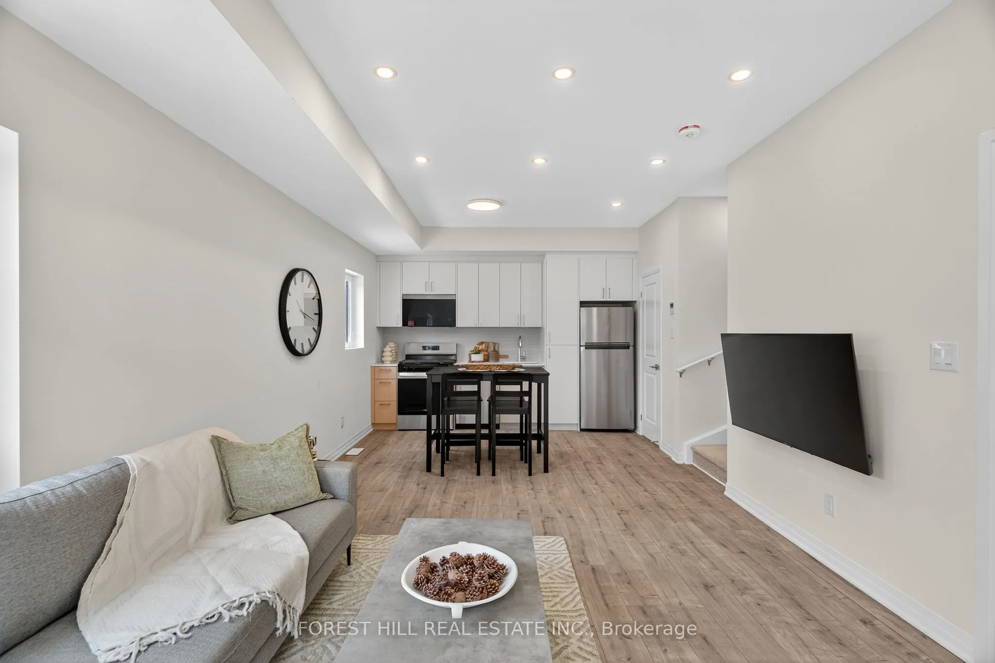 49 WILLIAM CRAGG Drive, #C
