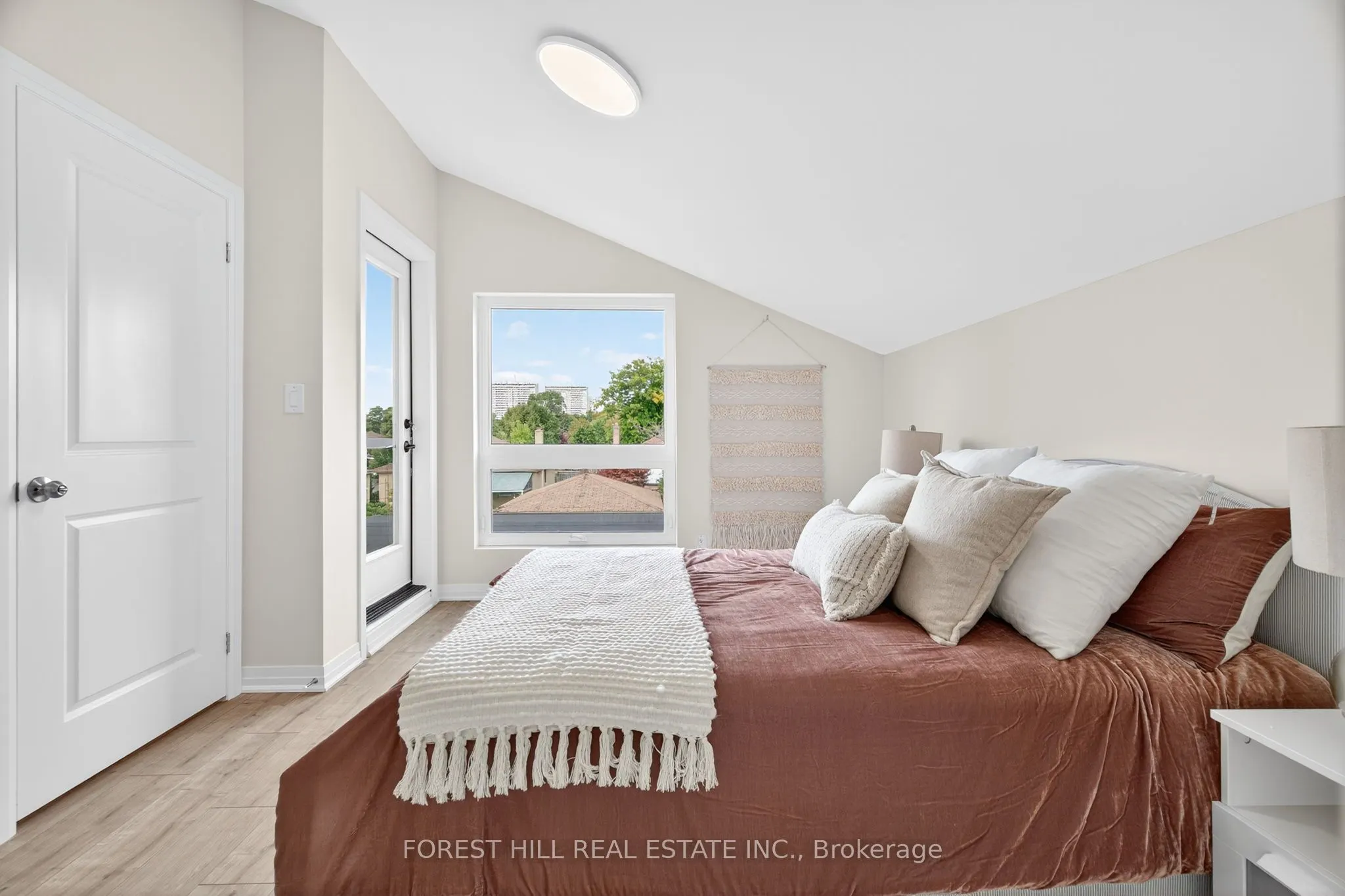 49 WILLIAM CRAGG Drive, #C