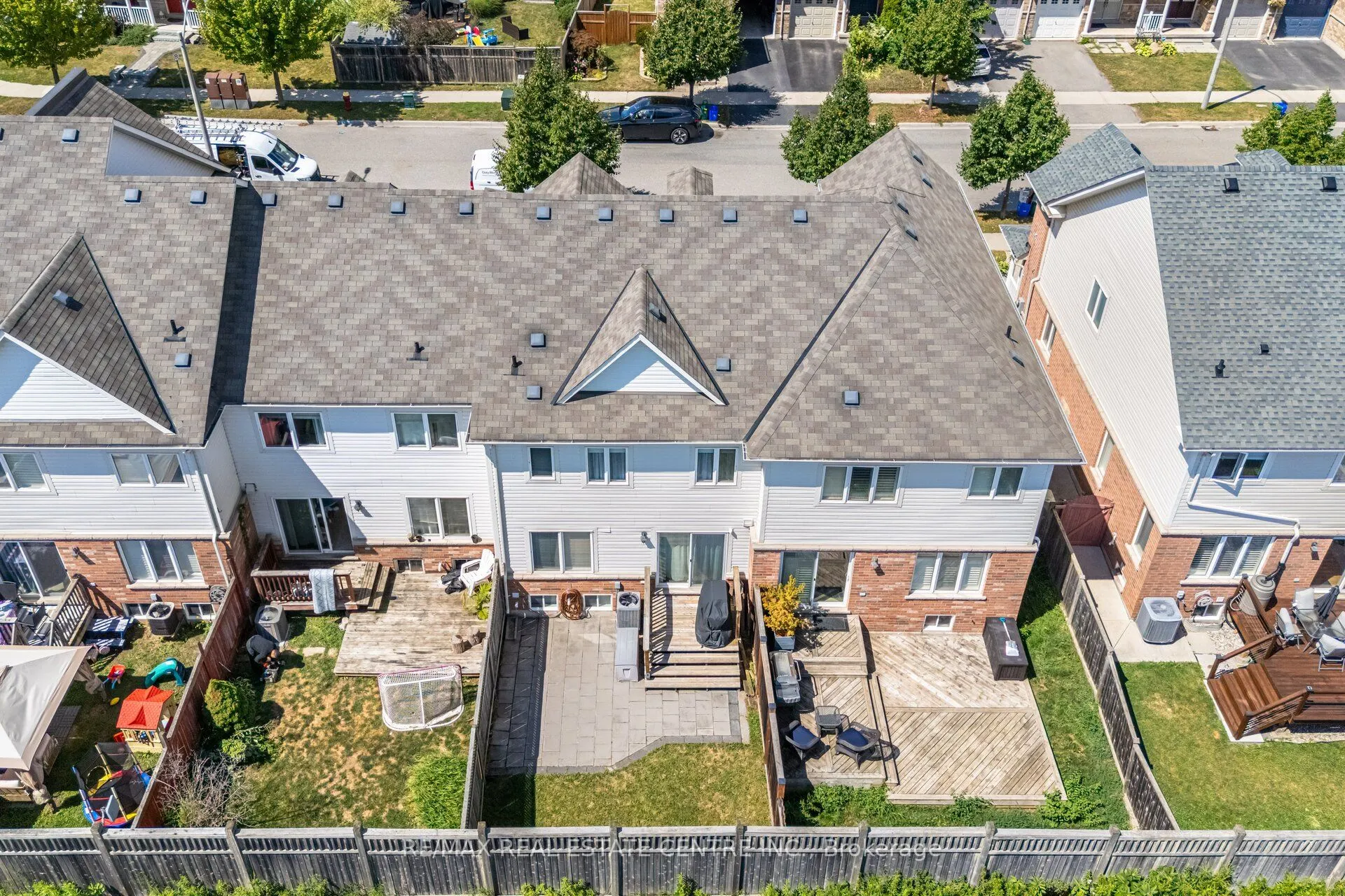 4834 Capri Crescent