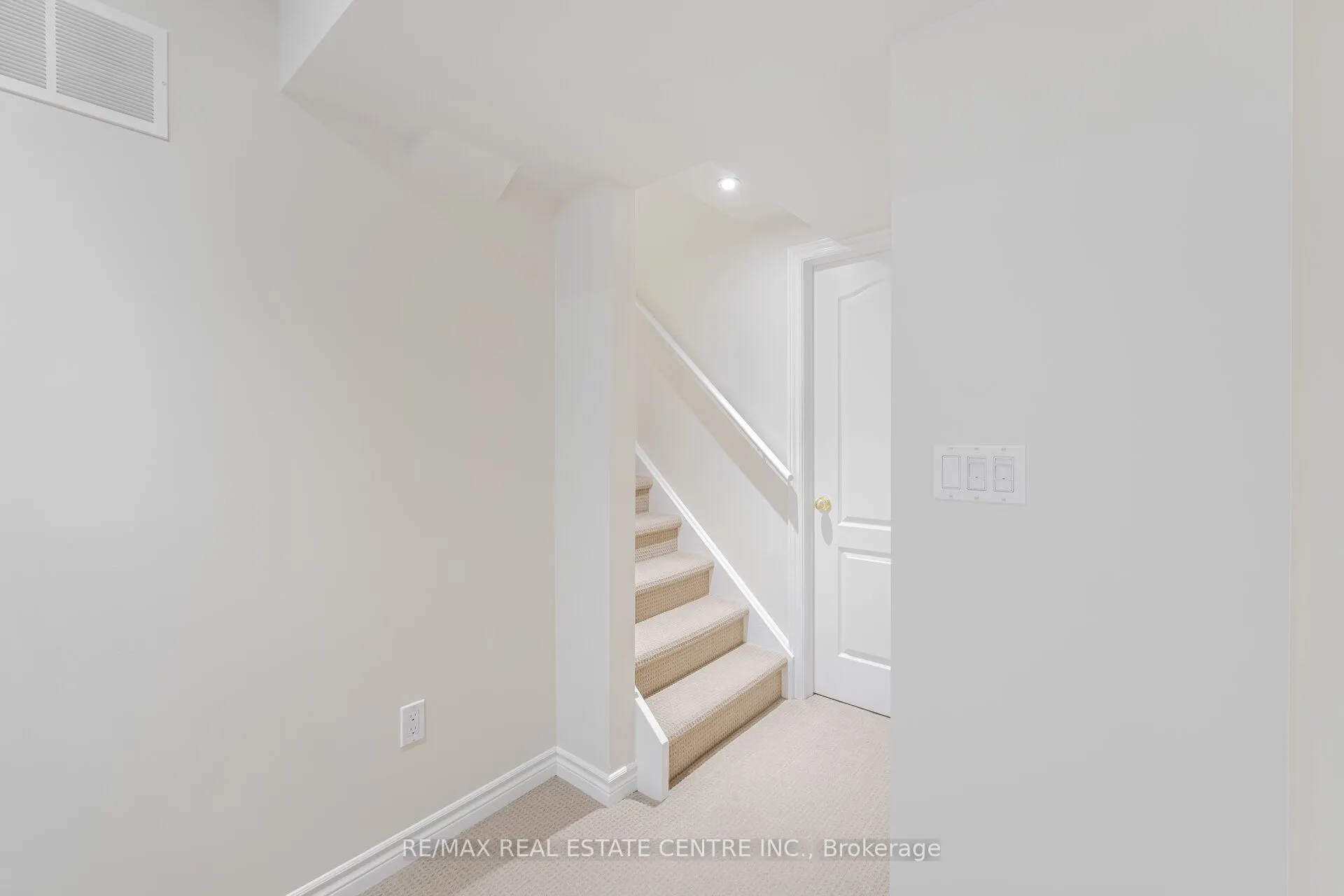 4834 Capri Crescent