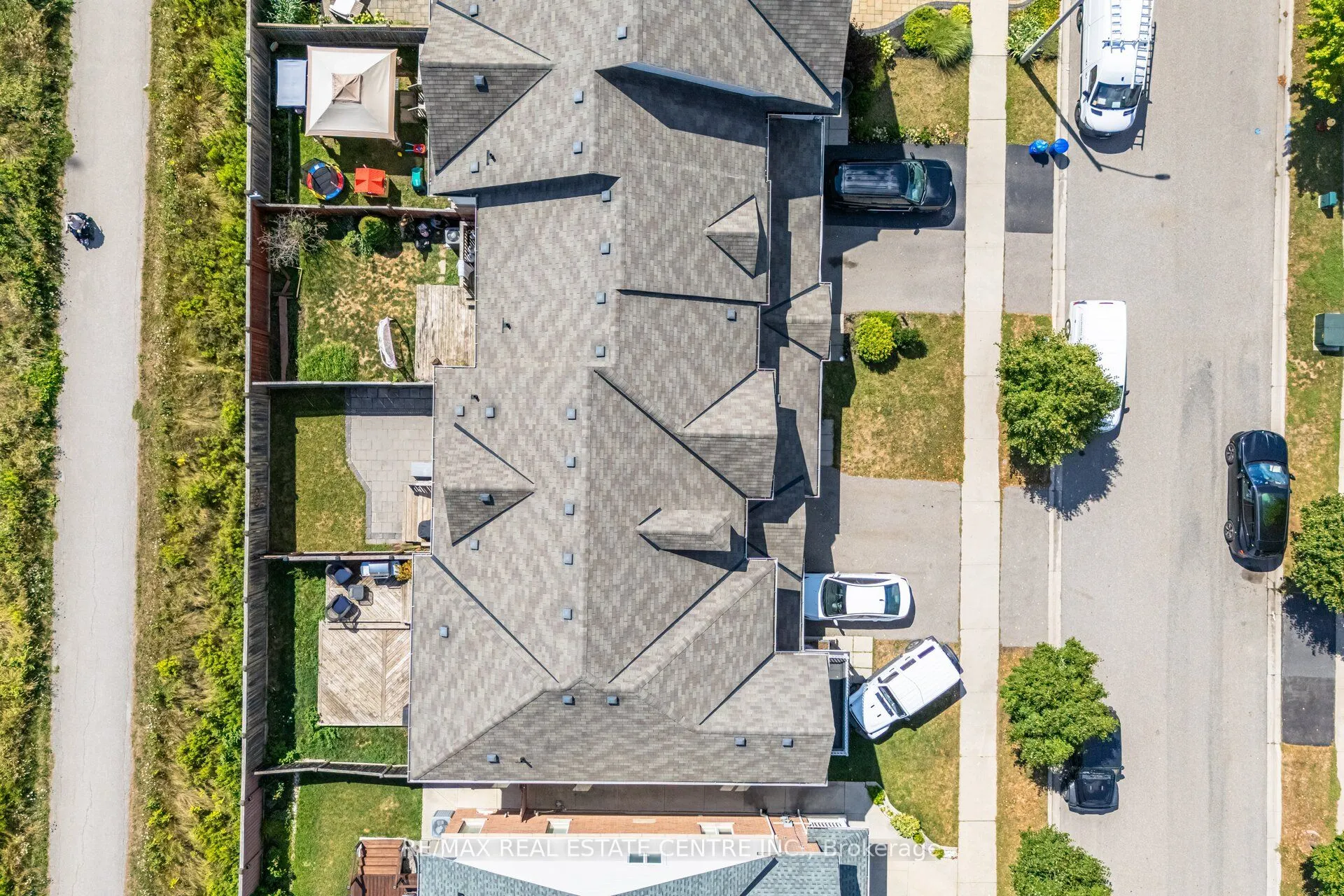 4834 Capri Crescent