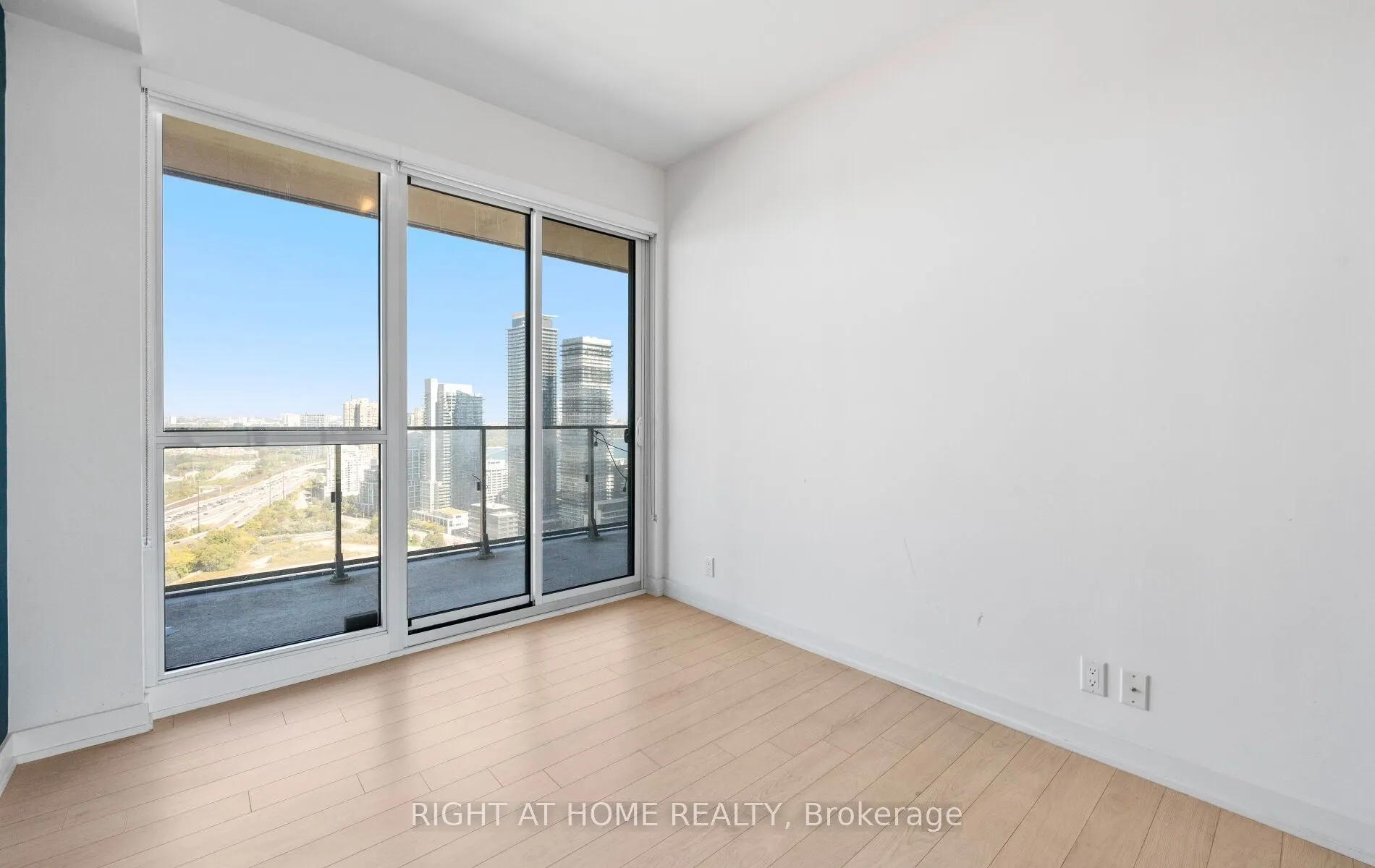 10 Park Lawn Road, #3409