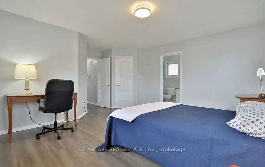 3263 Loyalist Drive