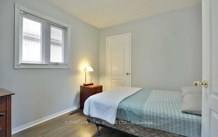 3263 Loyalist Drive