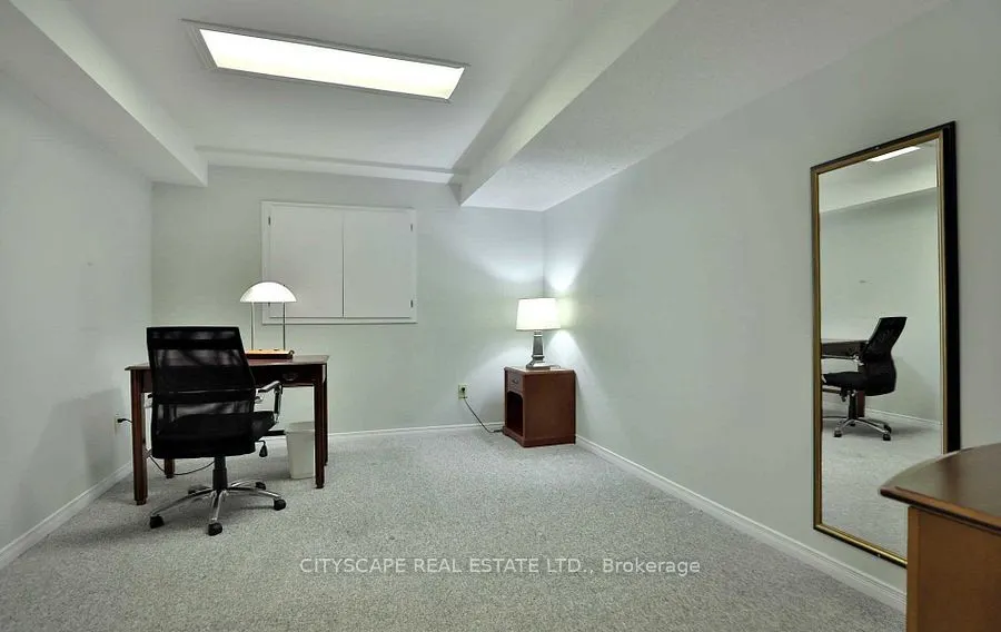 3263 Loyalist Drive