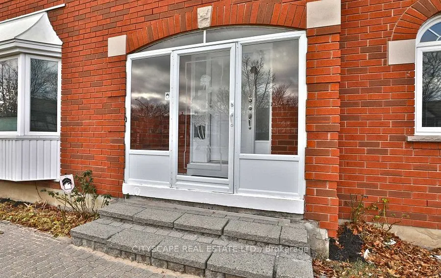 3263 Loyalist Drive
