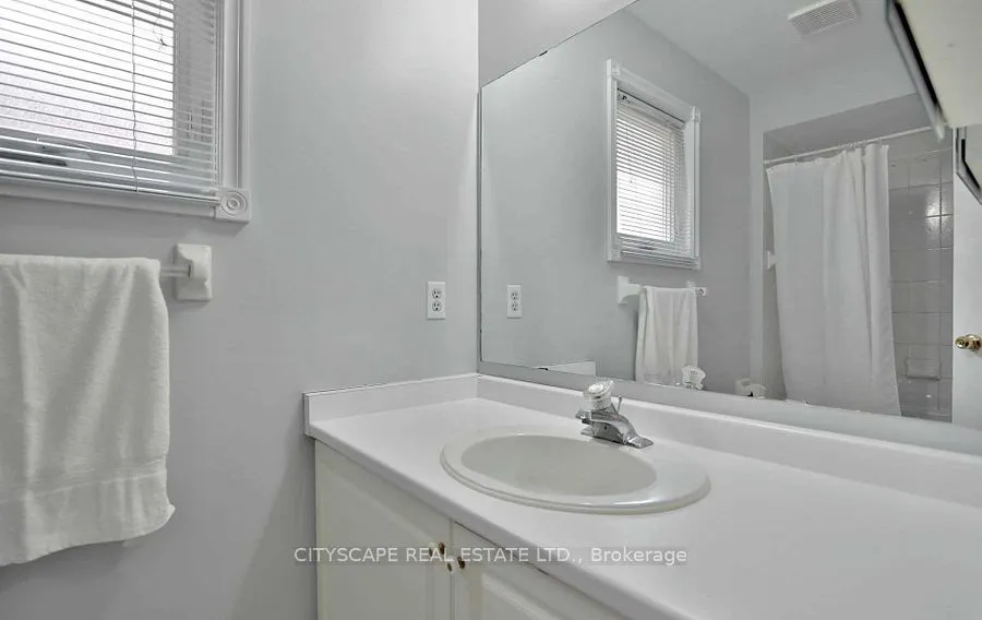3263 Loyalist Drive