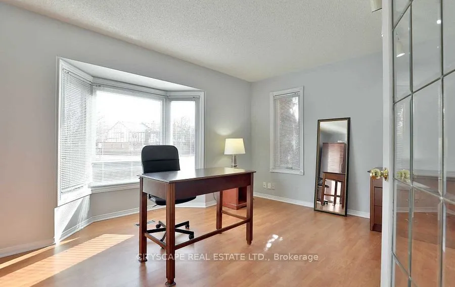 3263 Loyalist Drive