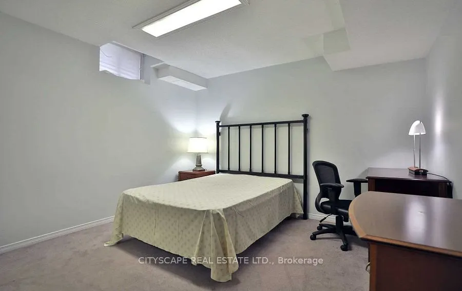 3263 Loyalist Drive