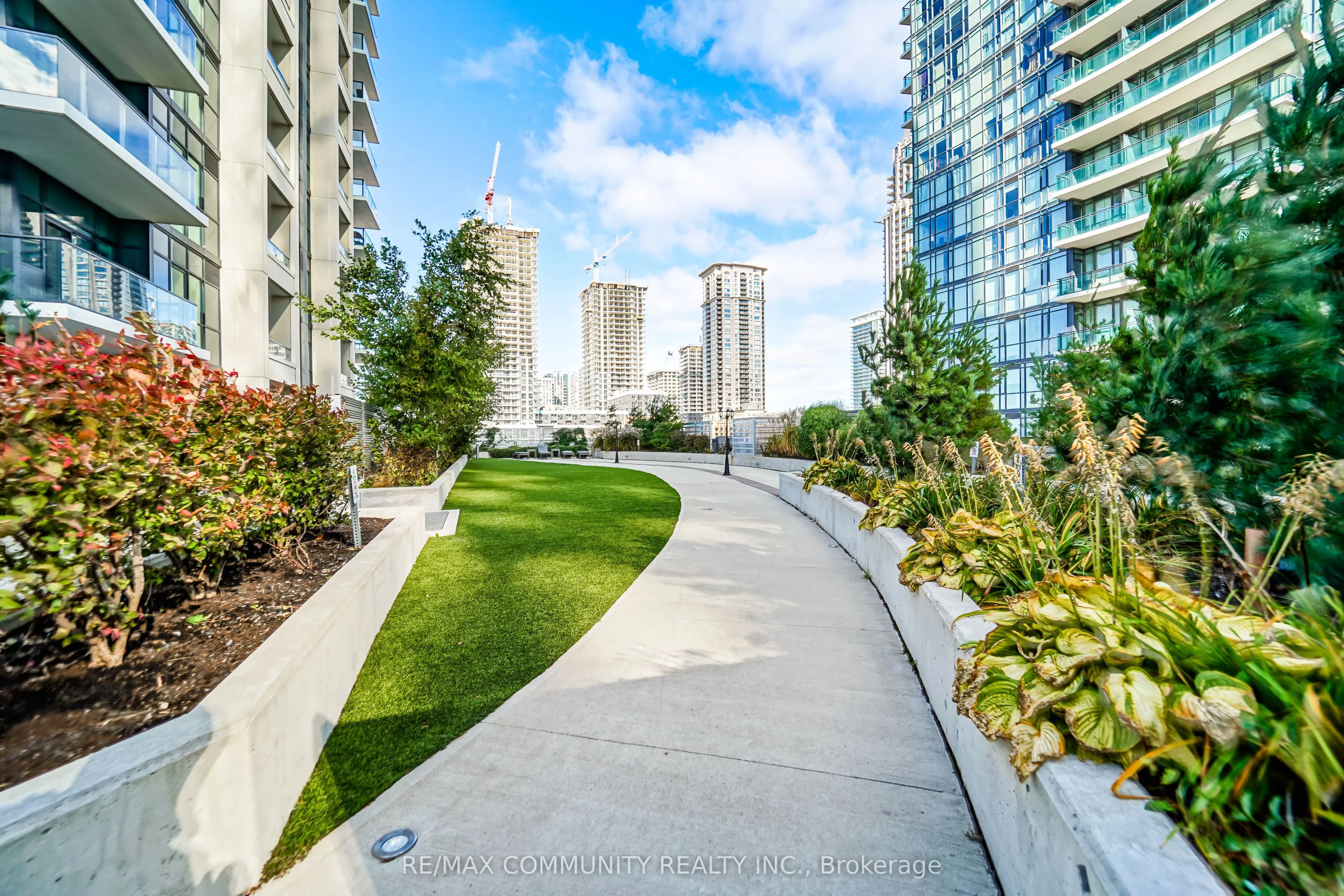 4085 Parkside Village Drive, #909