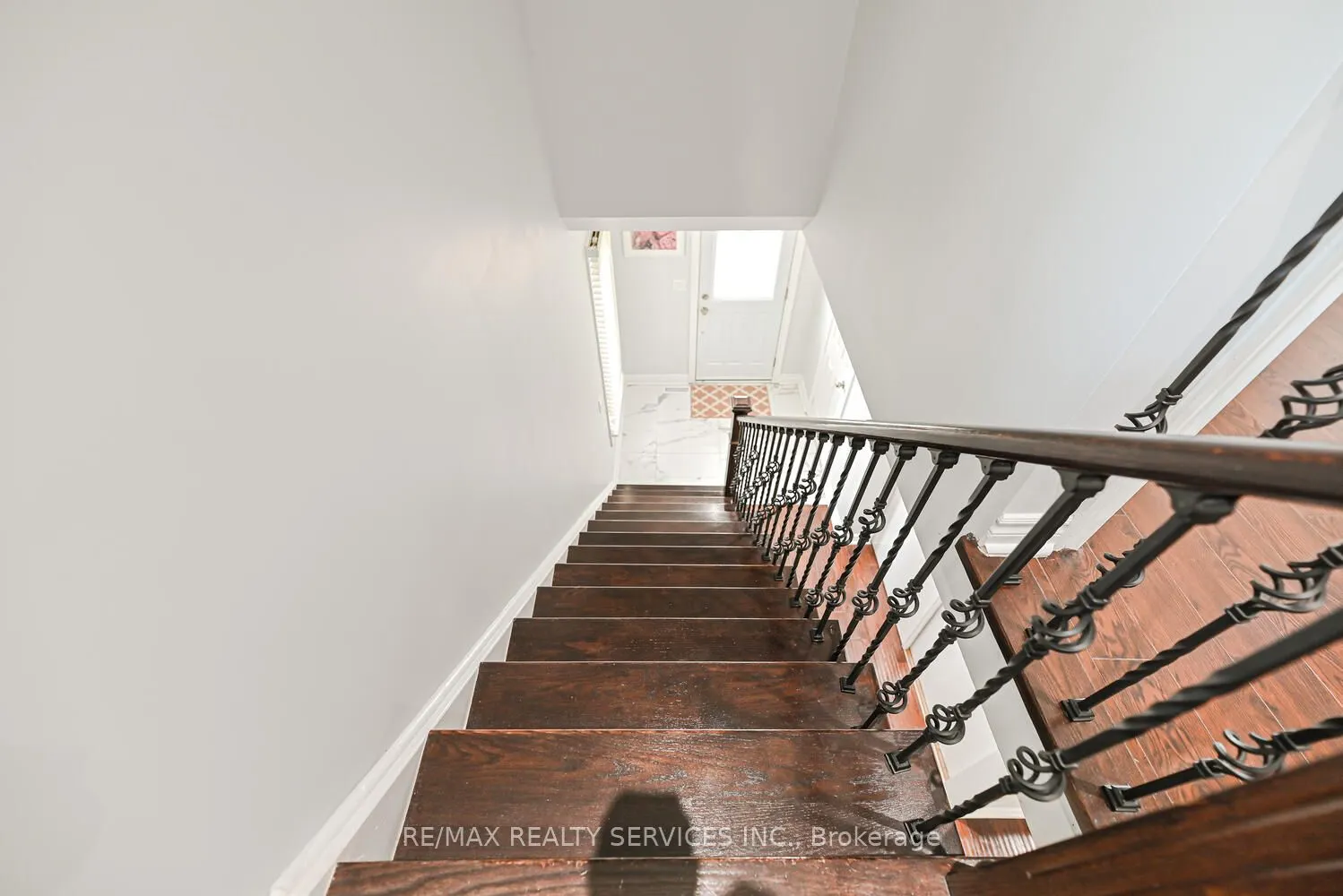 110 Heathcliffe Square, #6