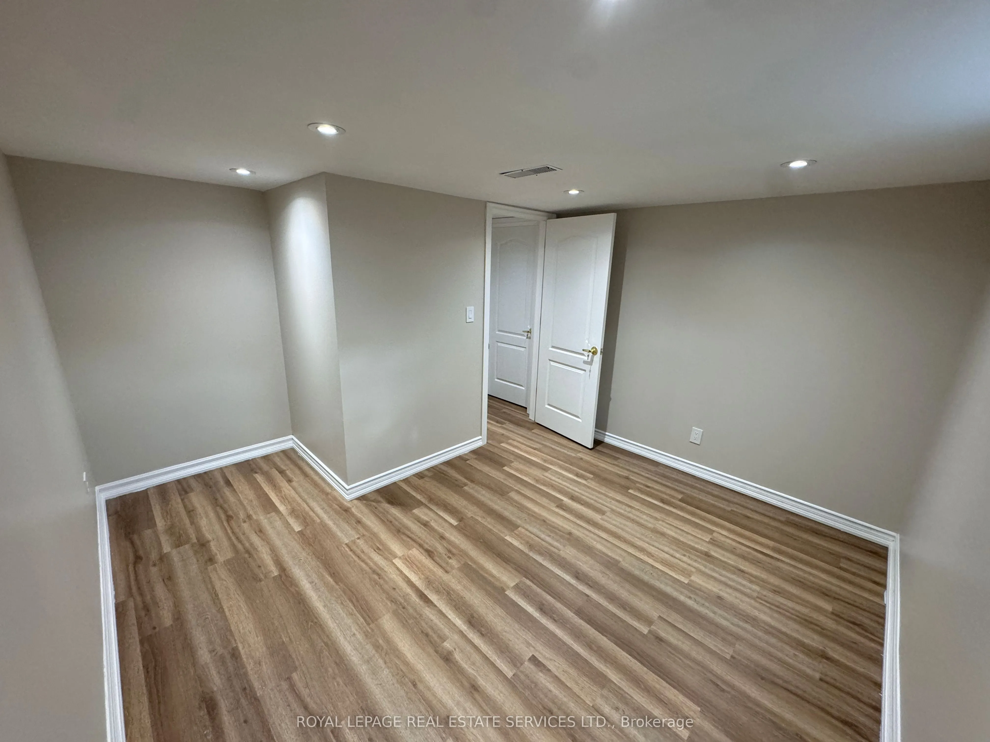 4 Beaver Bend Crescent