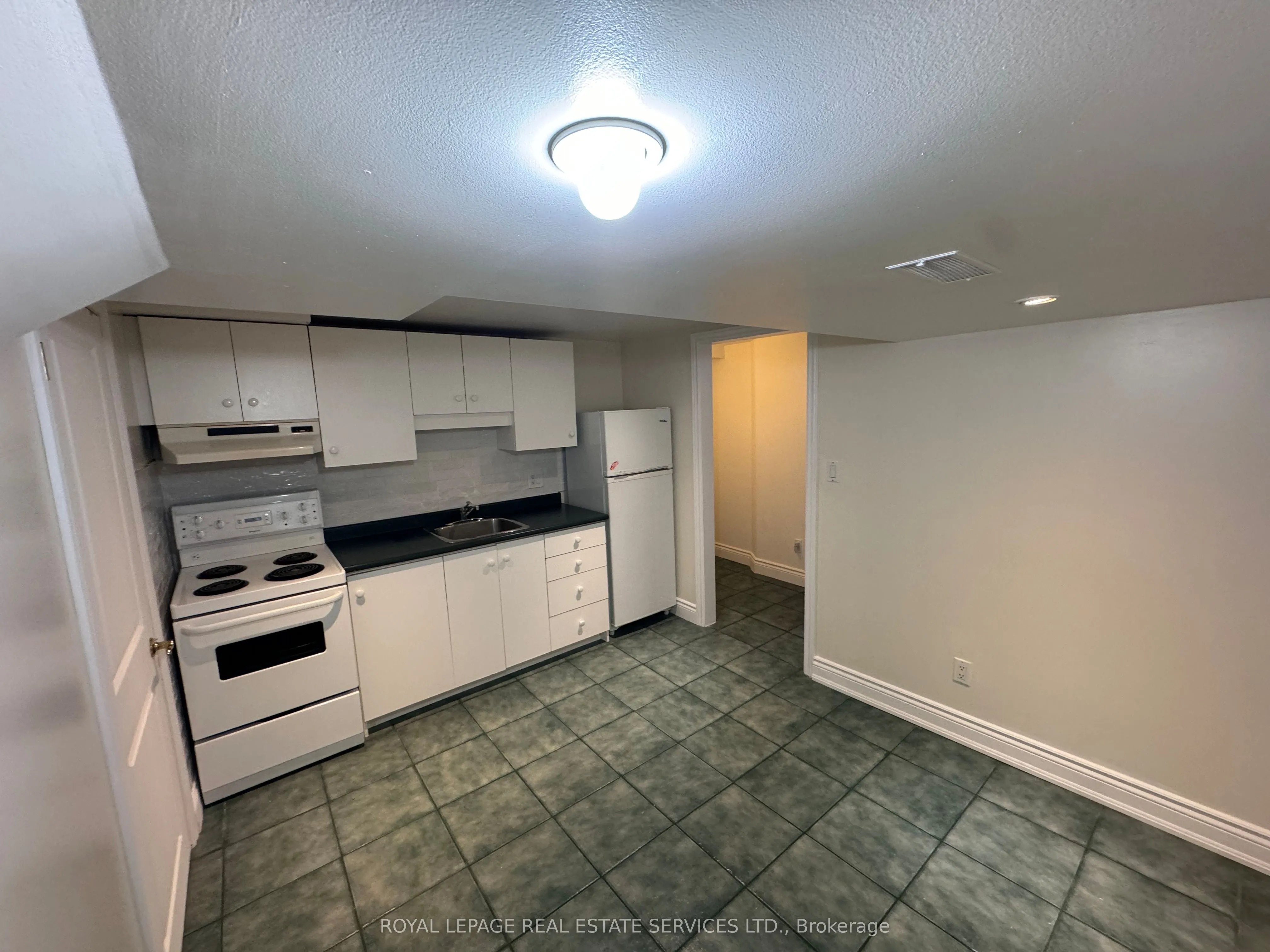 4 Beaver Bend Crescent