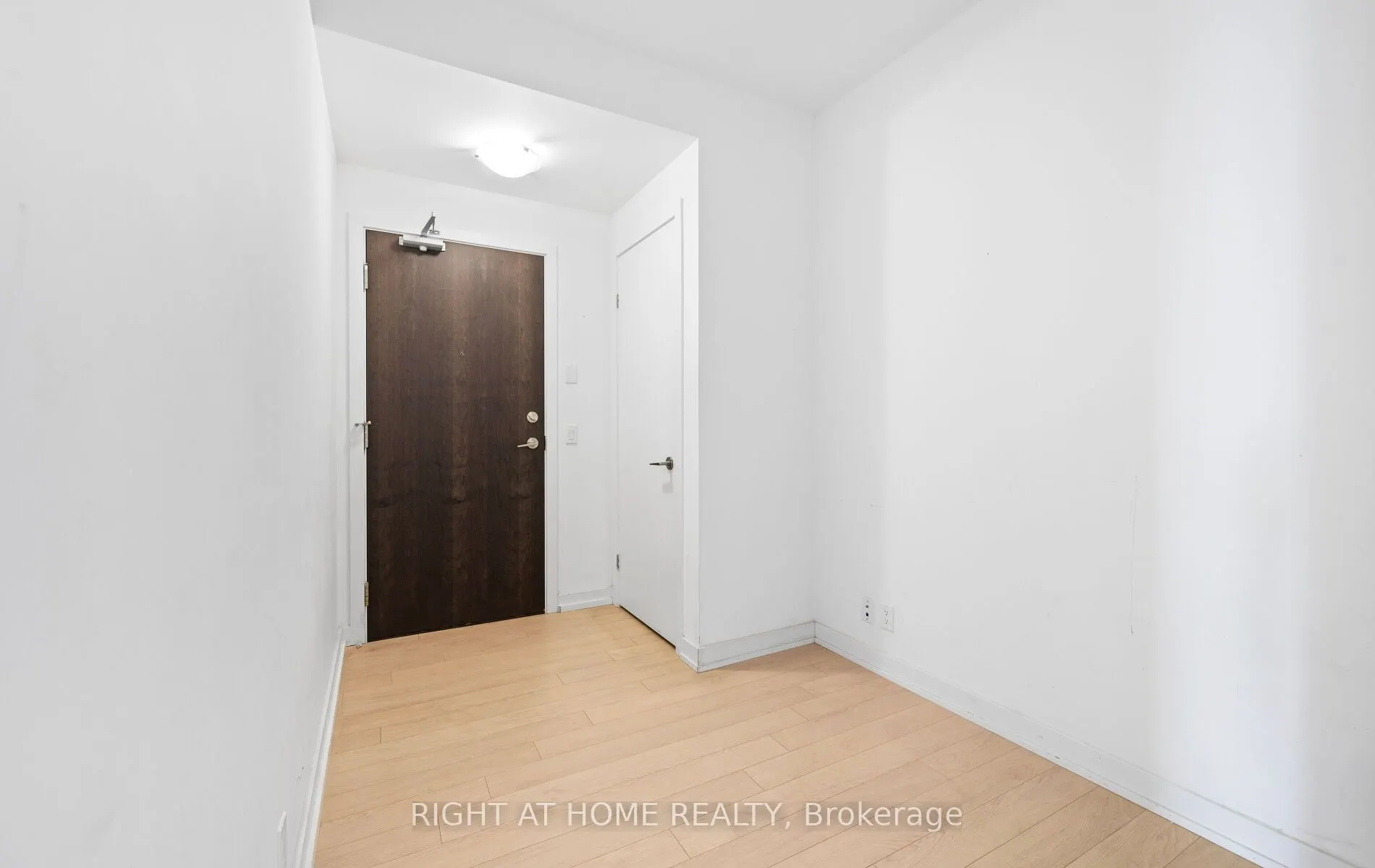 10 Park Lawn Road, #3409