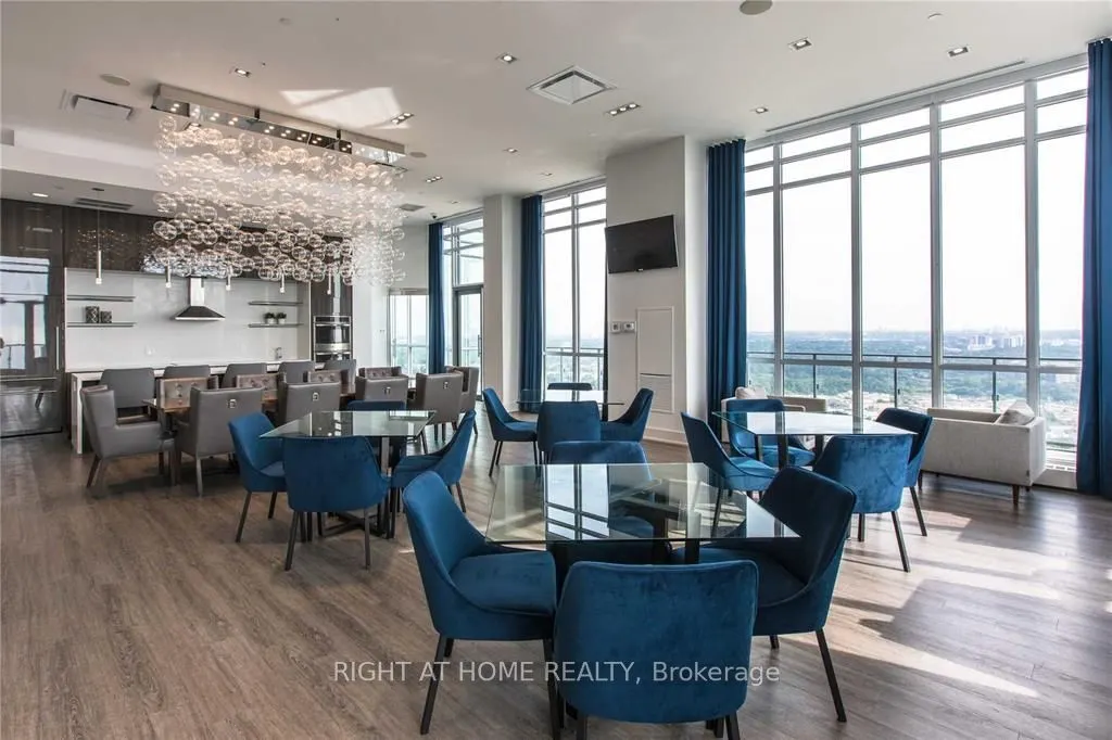 10 Park Lawn Road, #3409
