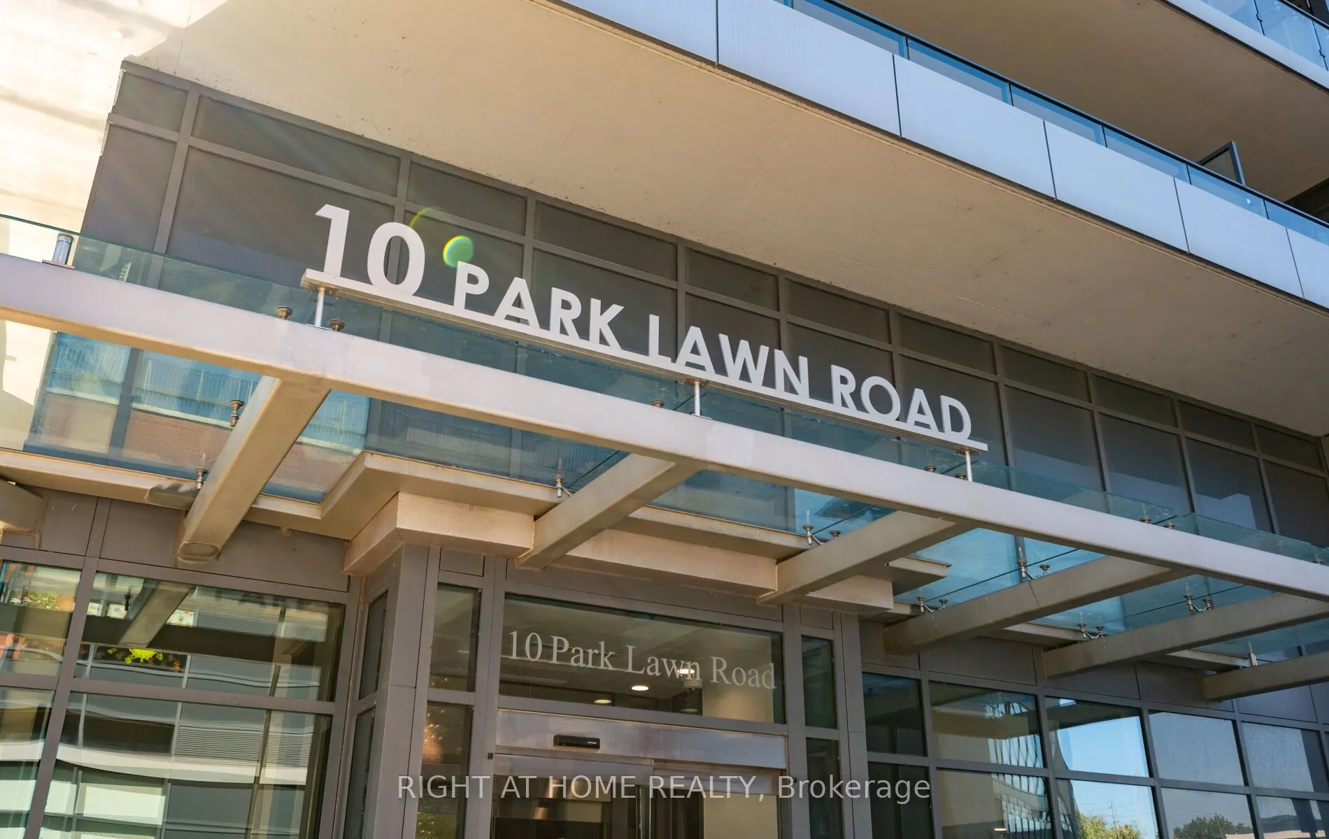 10 Park Lawn Road, #3409