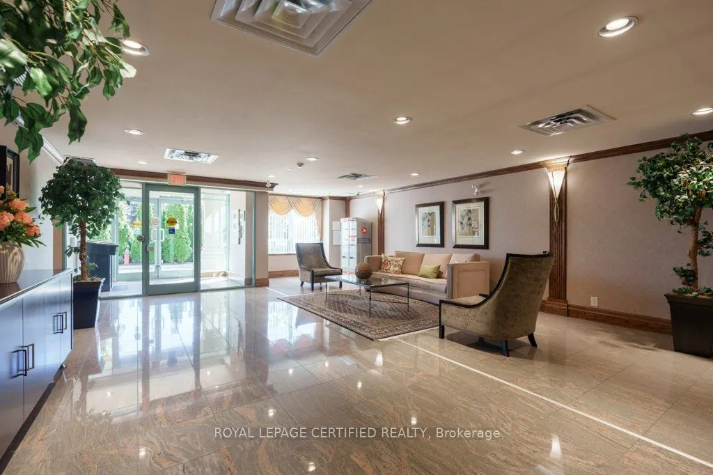 65 Via Rosedale, #317