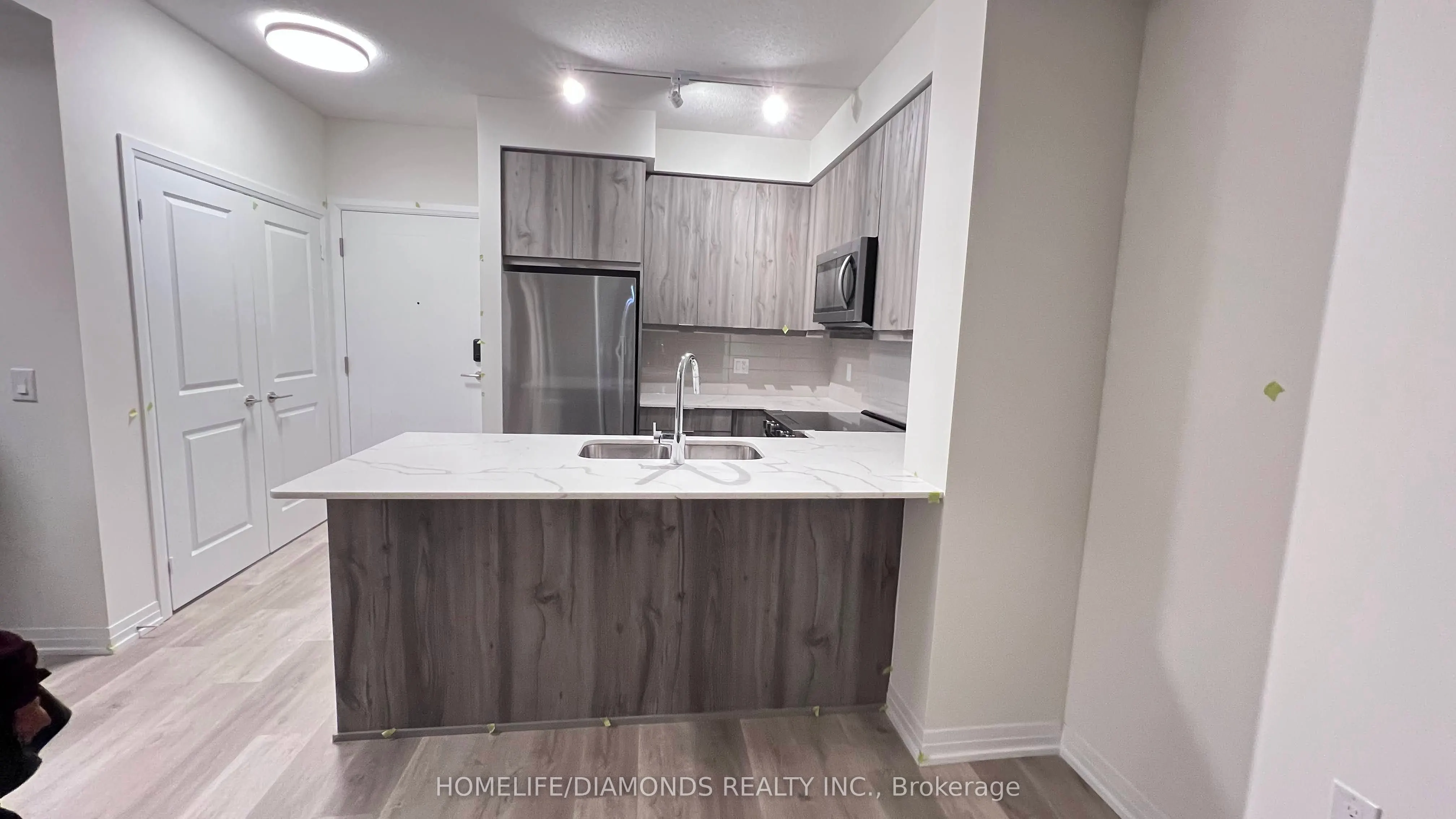 15 WATER GARDEN Drive, #1203