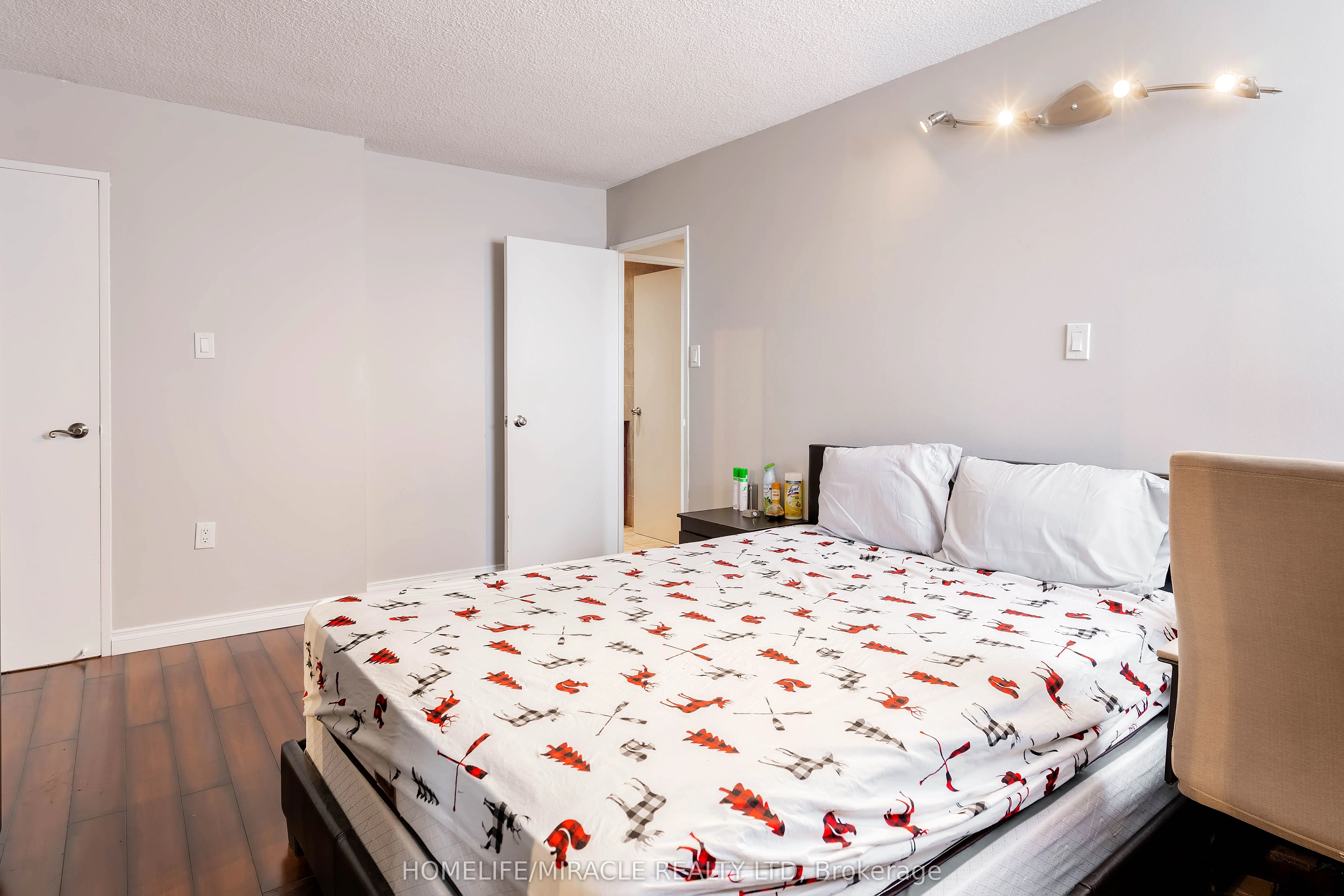 2645 Kipling Avenue, #404