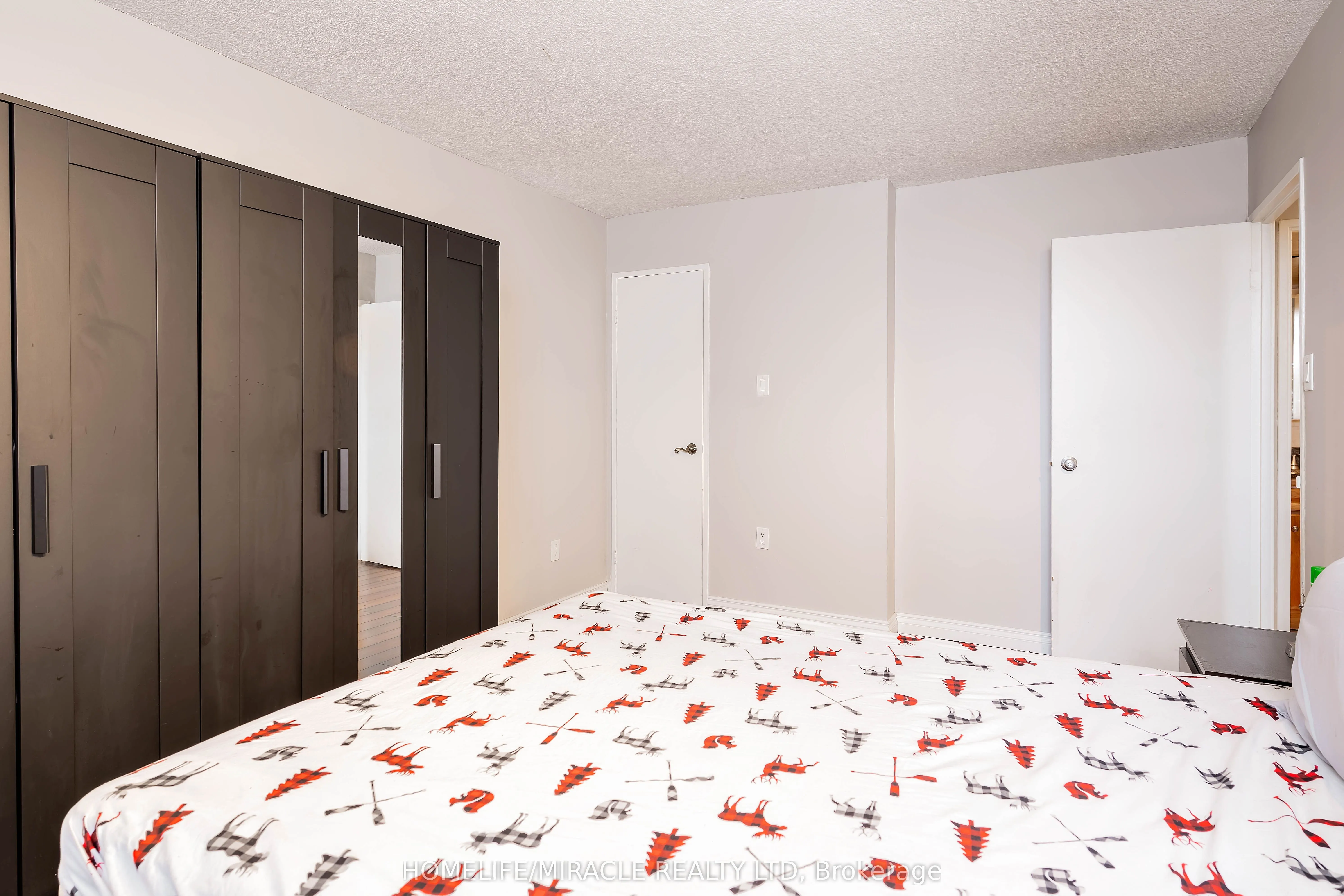 2645 Kipling Avenue, #404