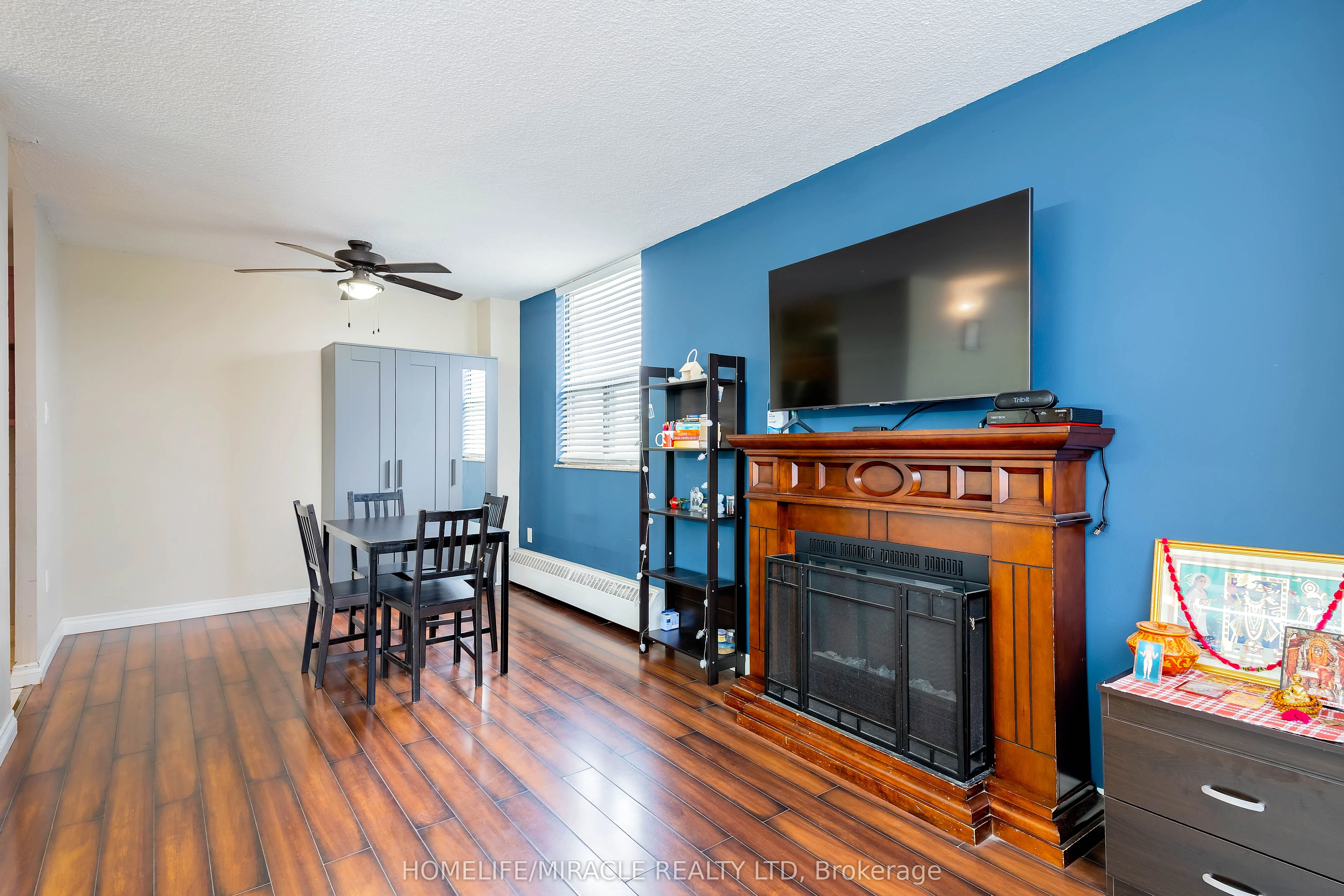 2645 Kipling Avenue, #404