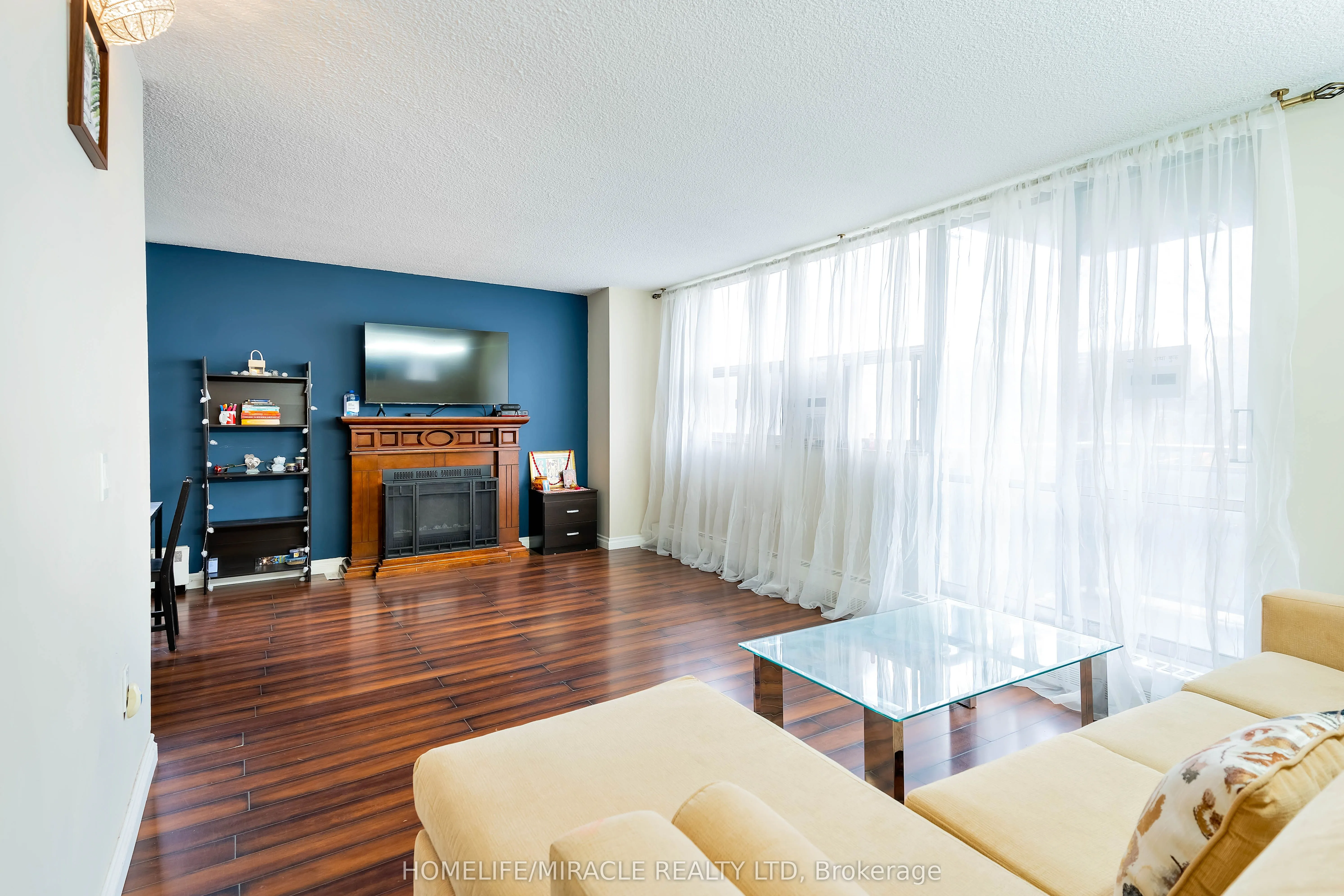 2645 Kipling Avenue, #404