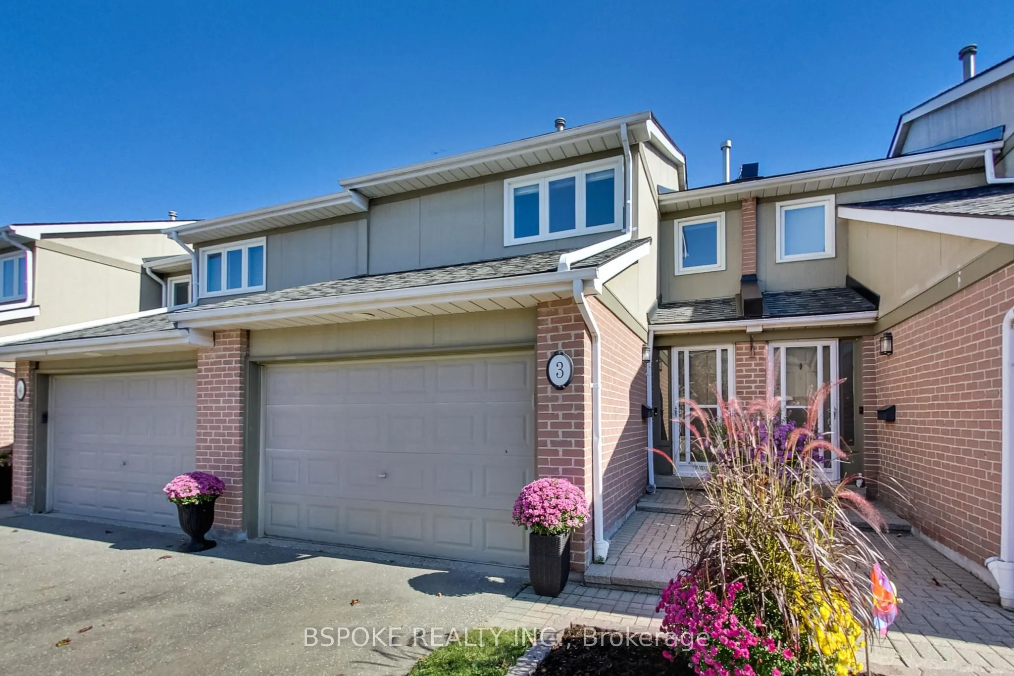3079 Fifth Line W, #3