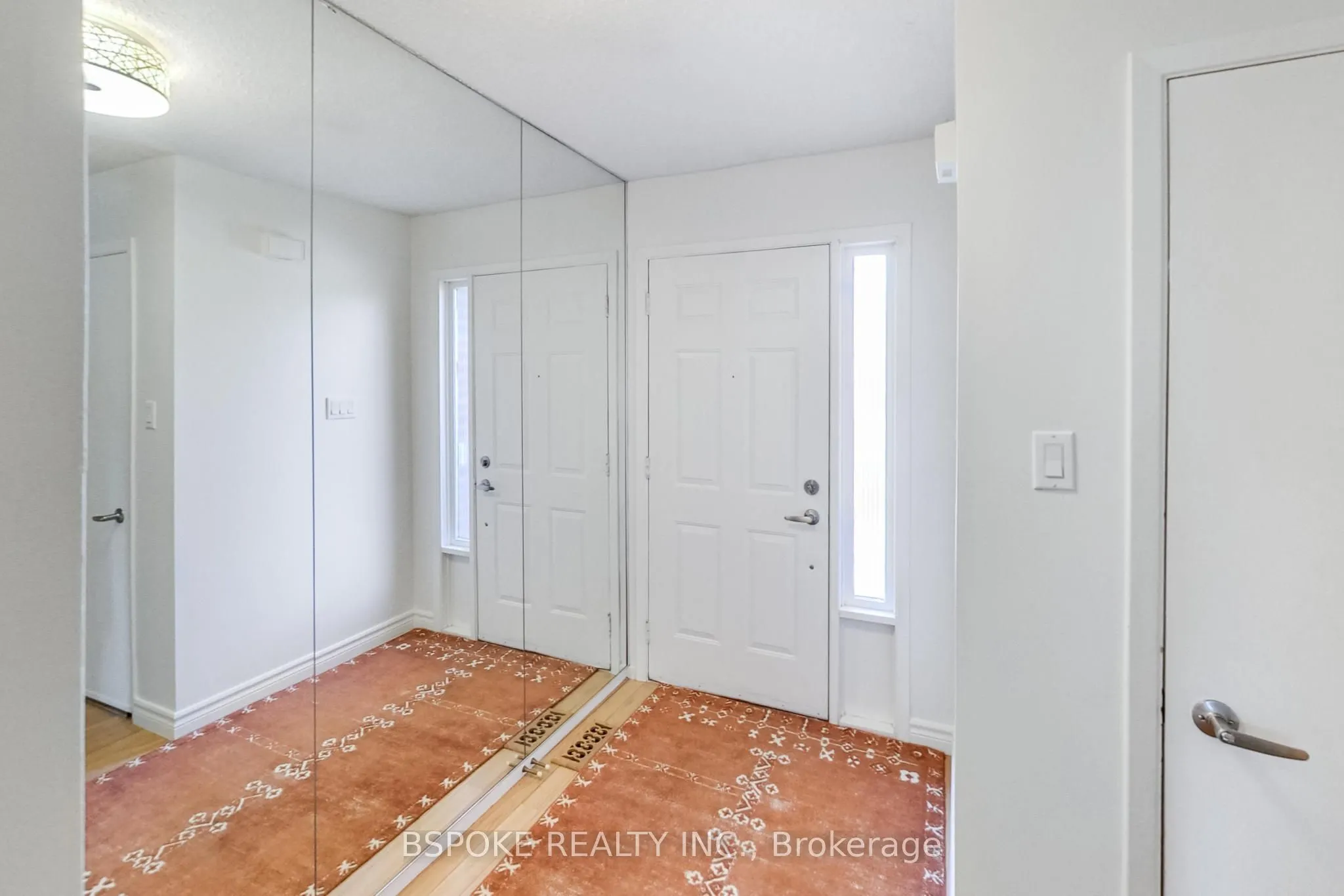 3079 Fifth Line W, #3