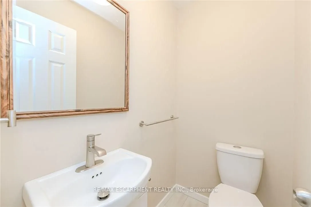 5479 Schueller Crescent