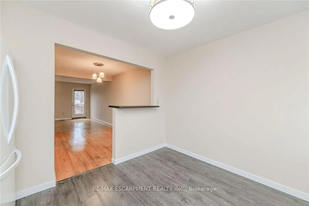 5479 Schueller Crescent