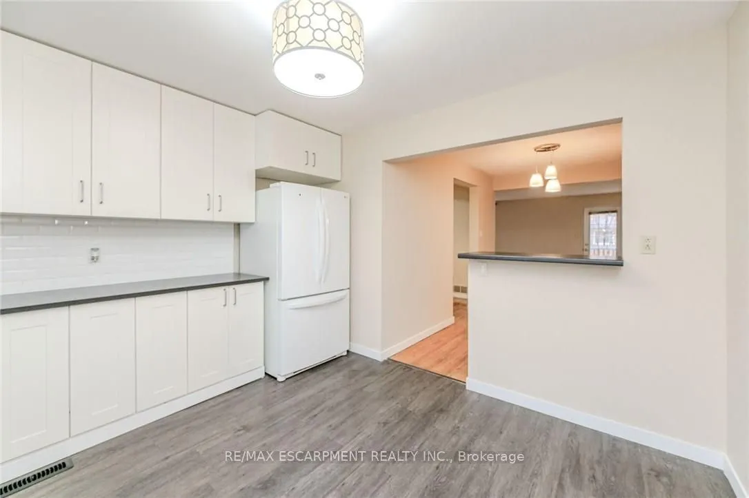 5479 Schueller Crescent