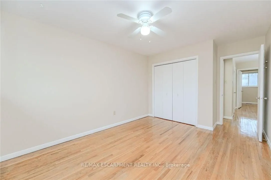 5479 Schueller Crescent