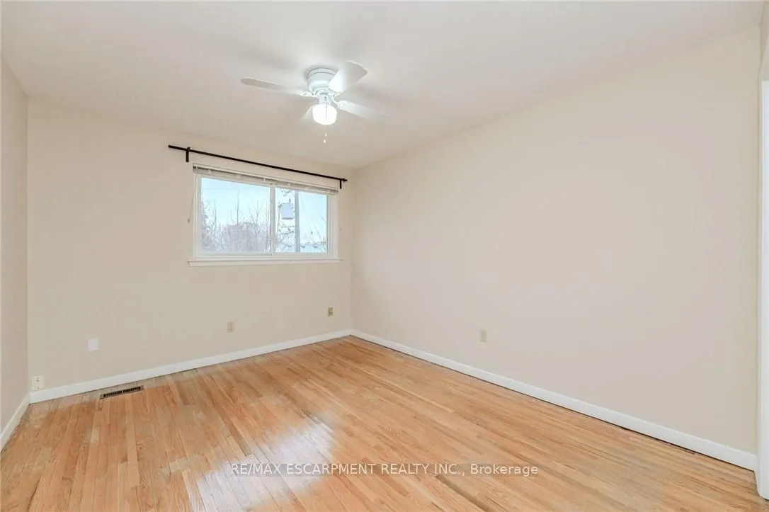 5479 Schueller Crescent
