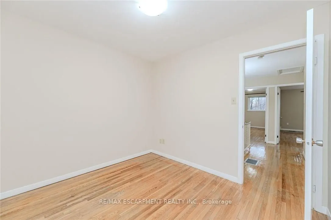 5479 Schueller Crescent