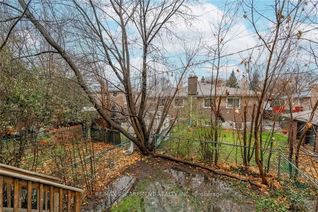 5479 Schueller Crescent