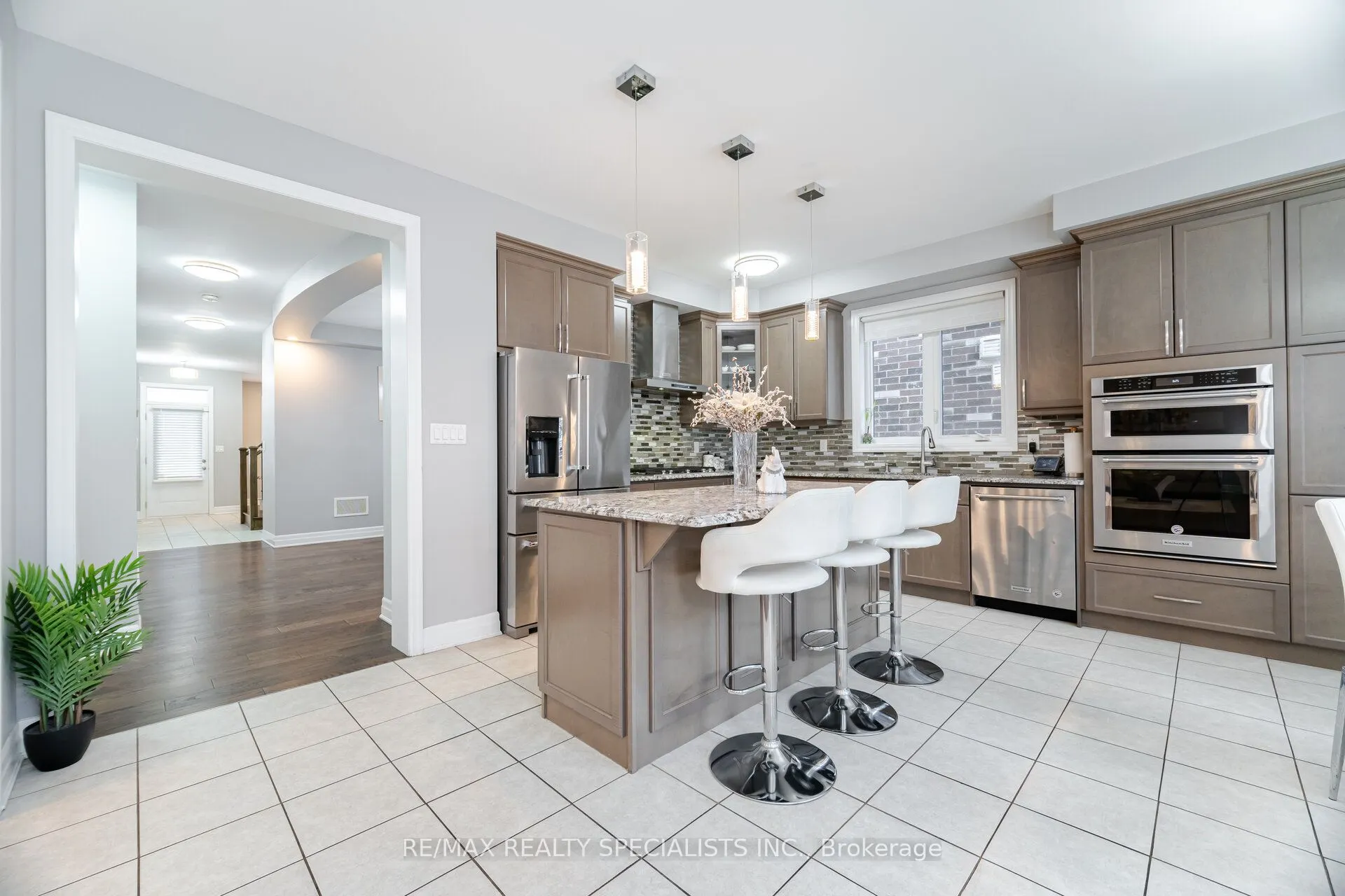 1190 Mceachern Court