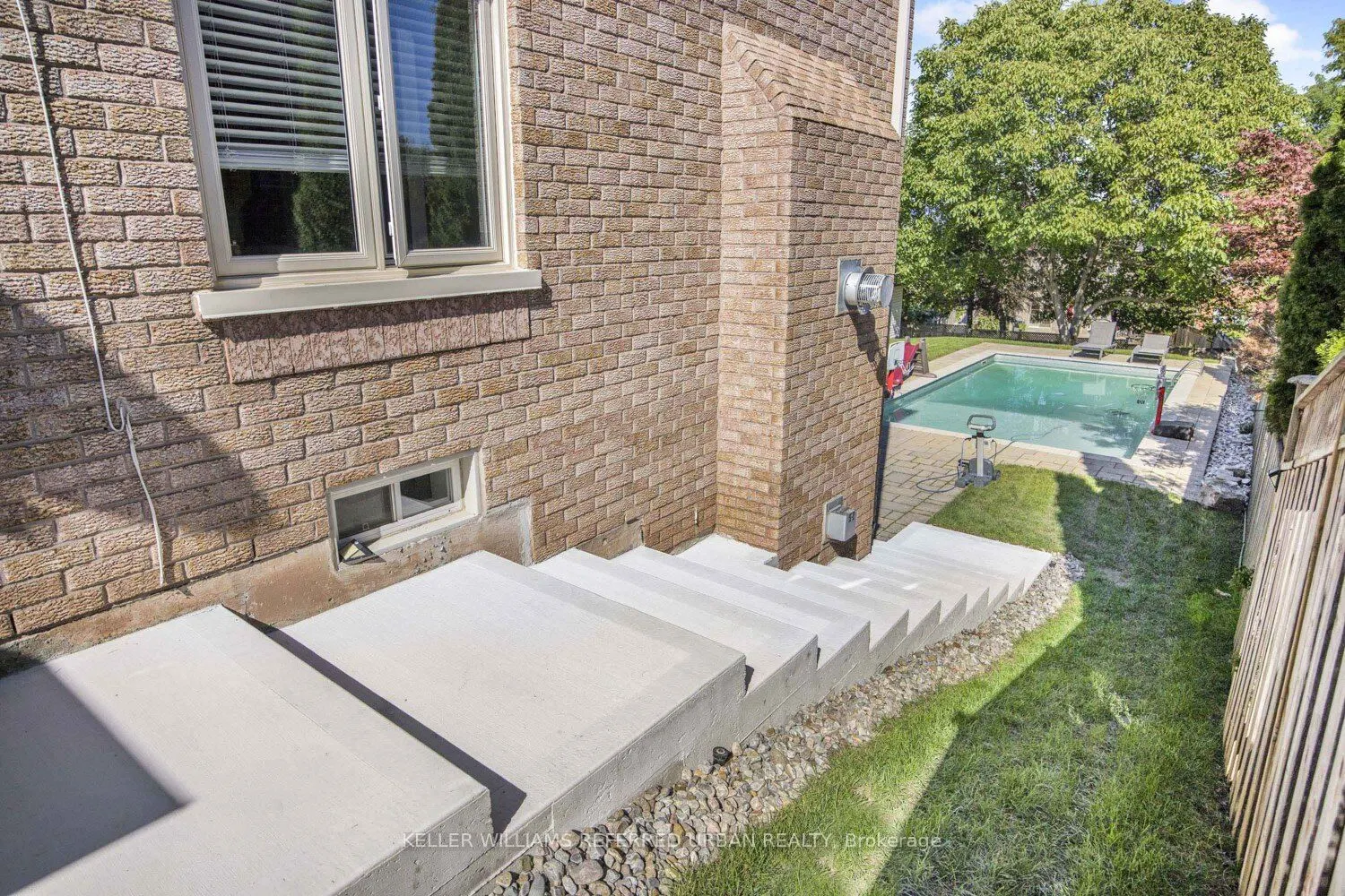 1422 Summerhill Crescent, #Basement