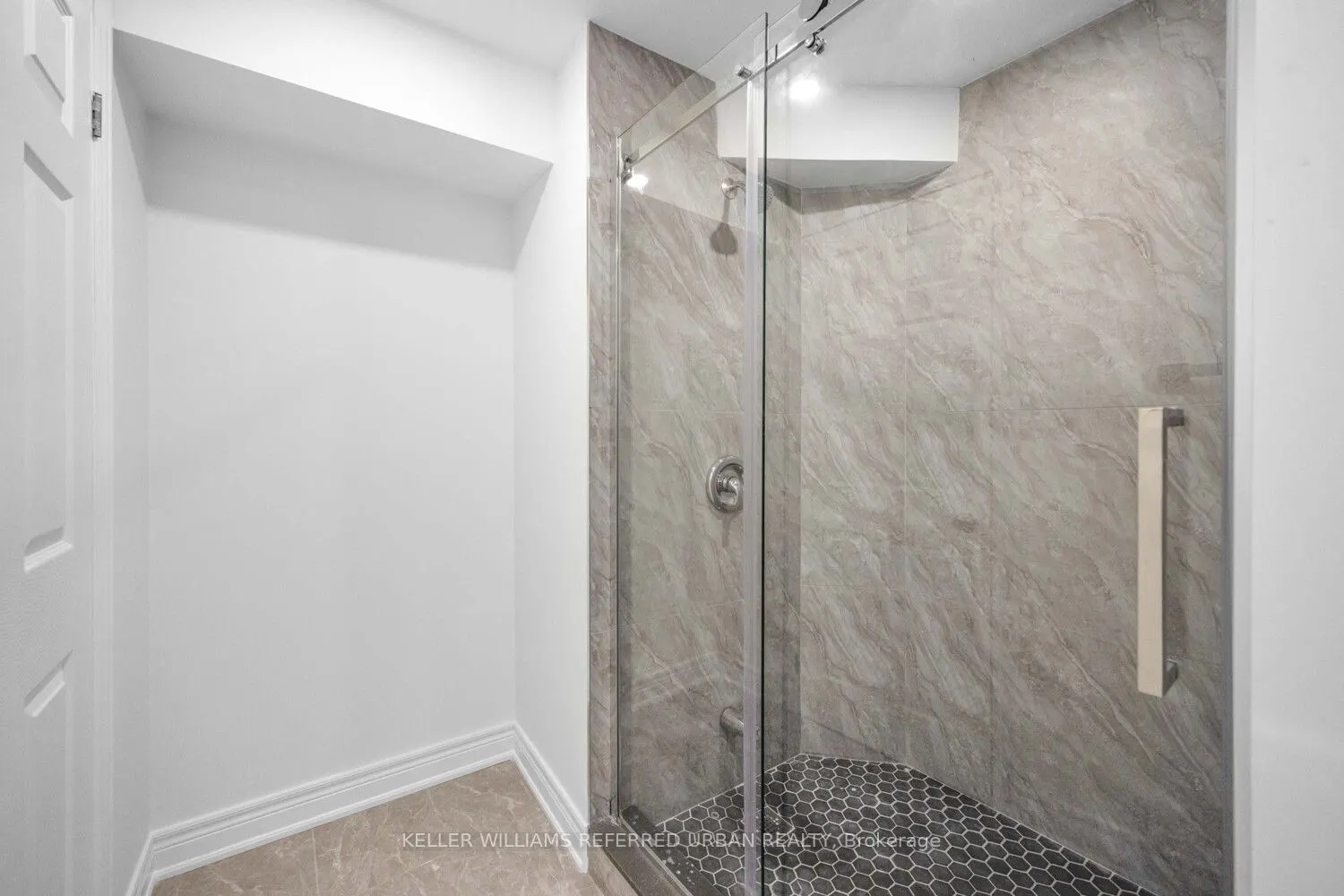 1422 Summerhill Crescent, #Basement
