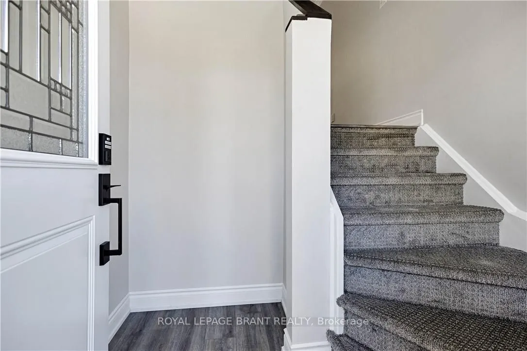 10 Harley Avenue