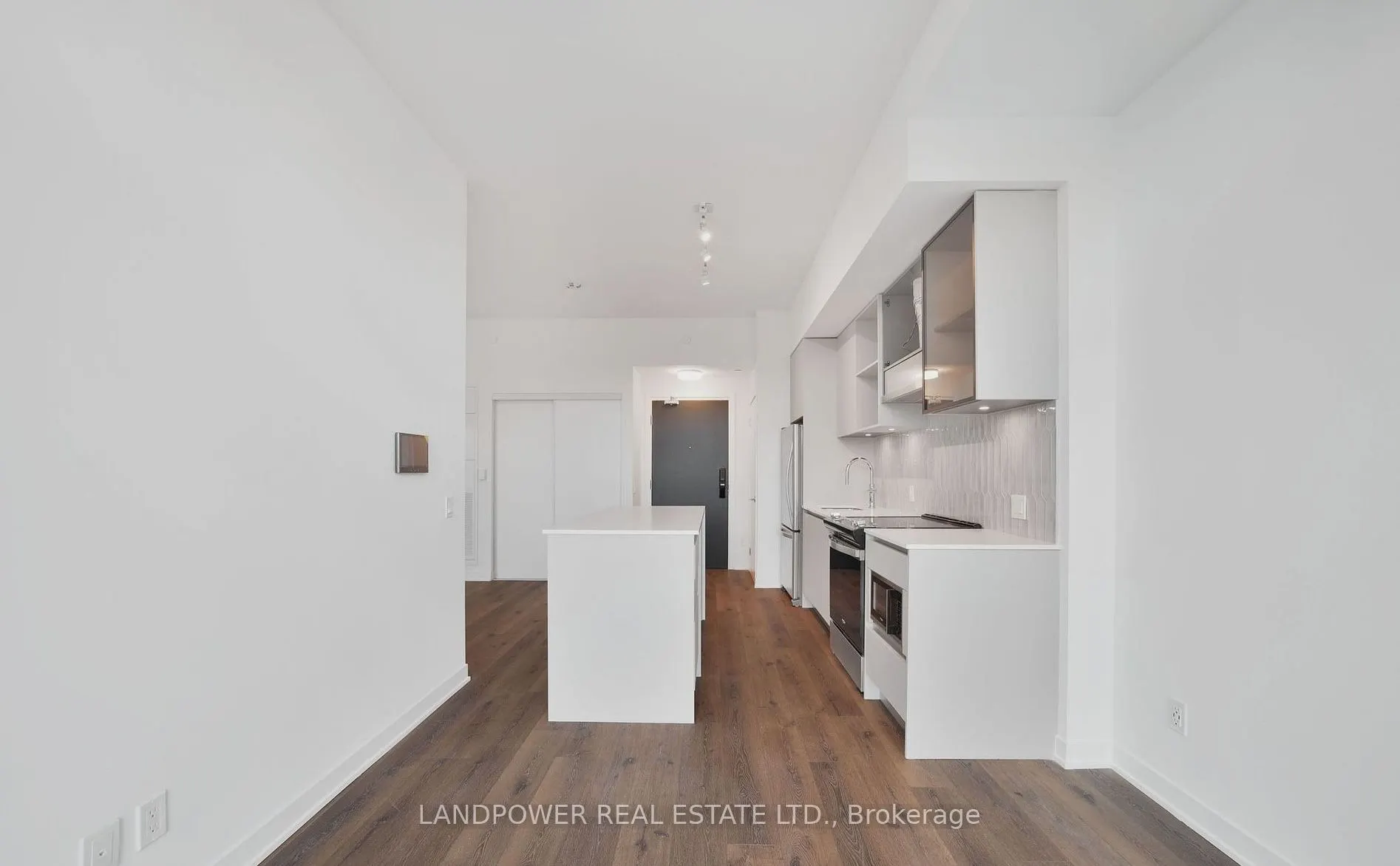 405 Dundas Street W, #PH09