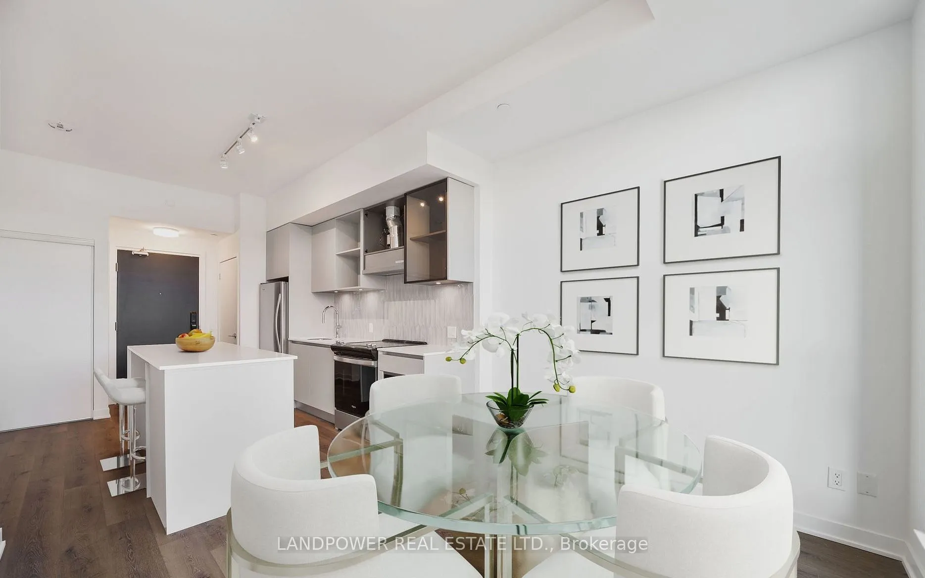 405 Dundas Street W, #PH09